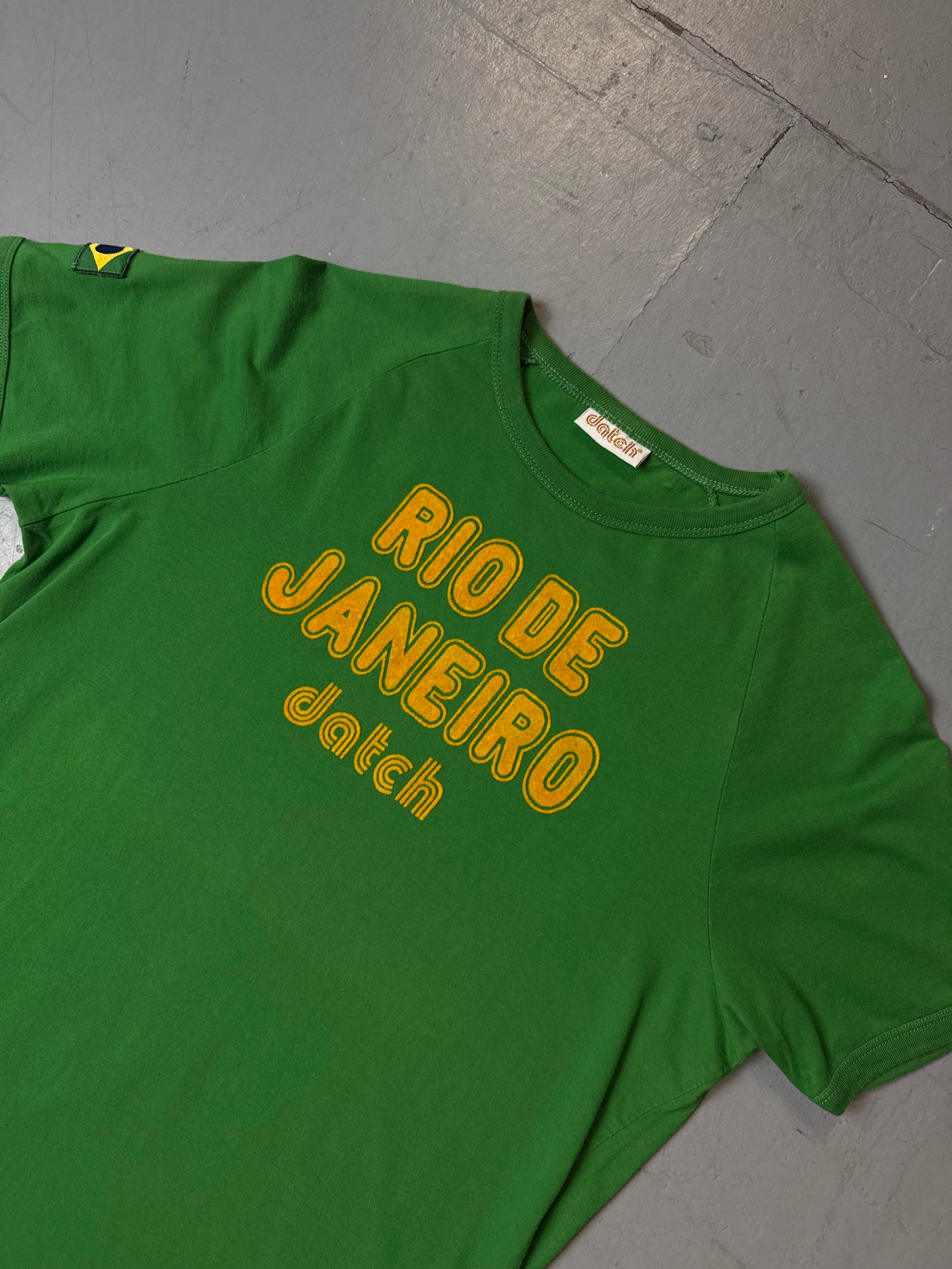 Vintage Datch Rio De Janeiro T-Shirt für Herren. Y2K Second Hand 2000s Fashion 