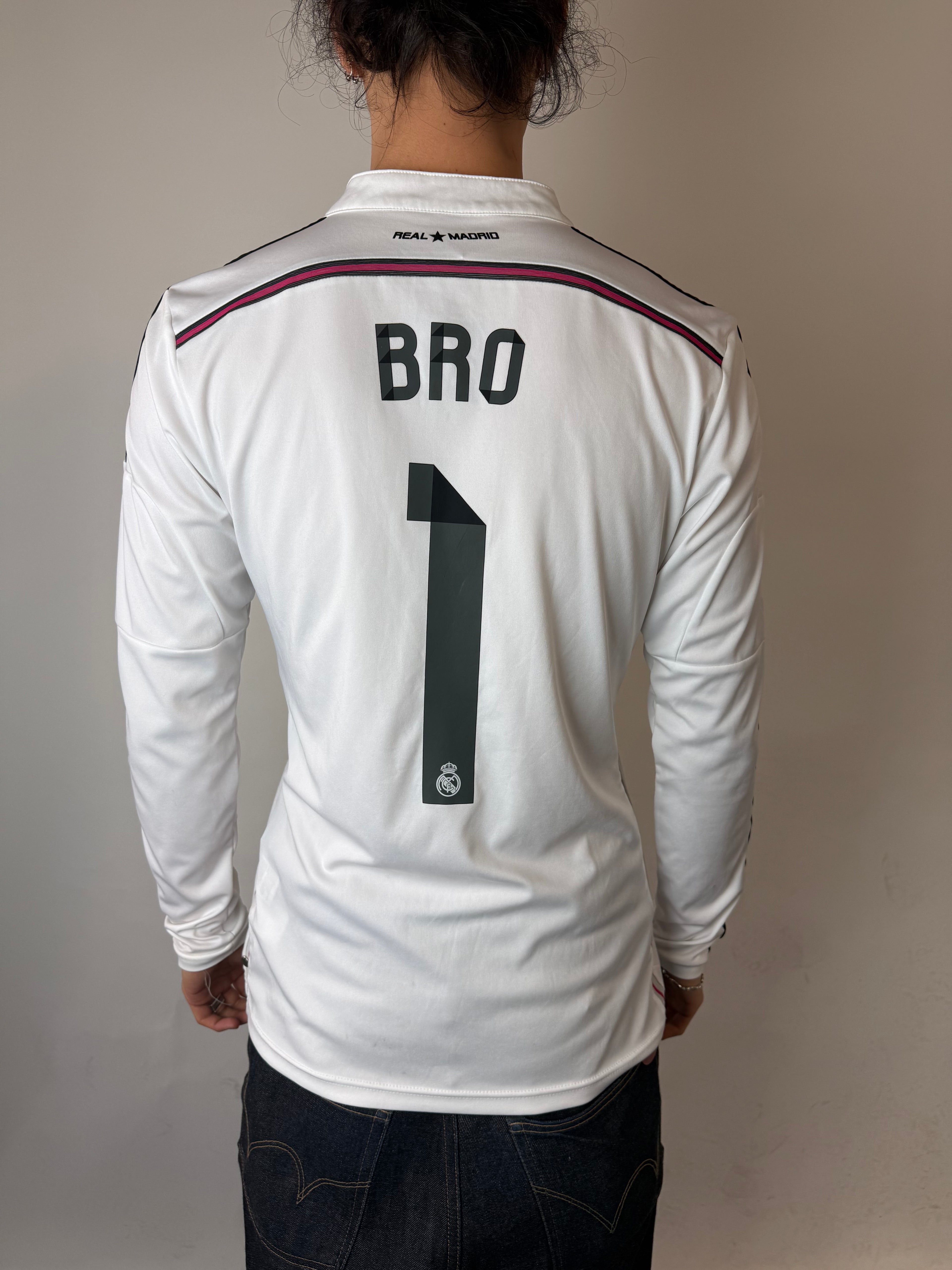 Vintage Adidas Real Madrid 14/15 Home Jersey für Herren. Y2K Second Hand 2000s Fashion