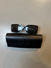 Laden Sie das Bild in den Galerie-Viewer, Christian Dior Pacific Sunglasses