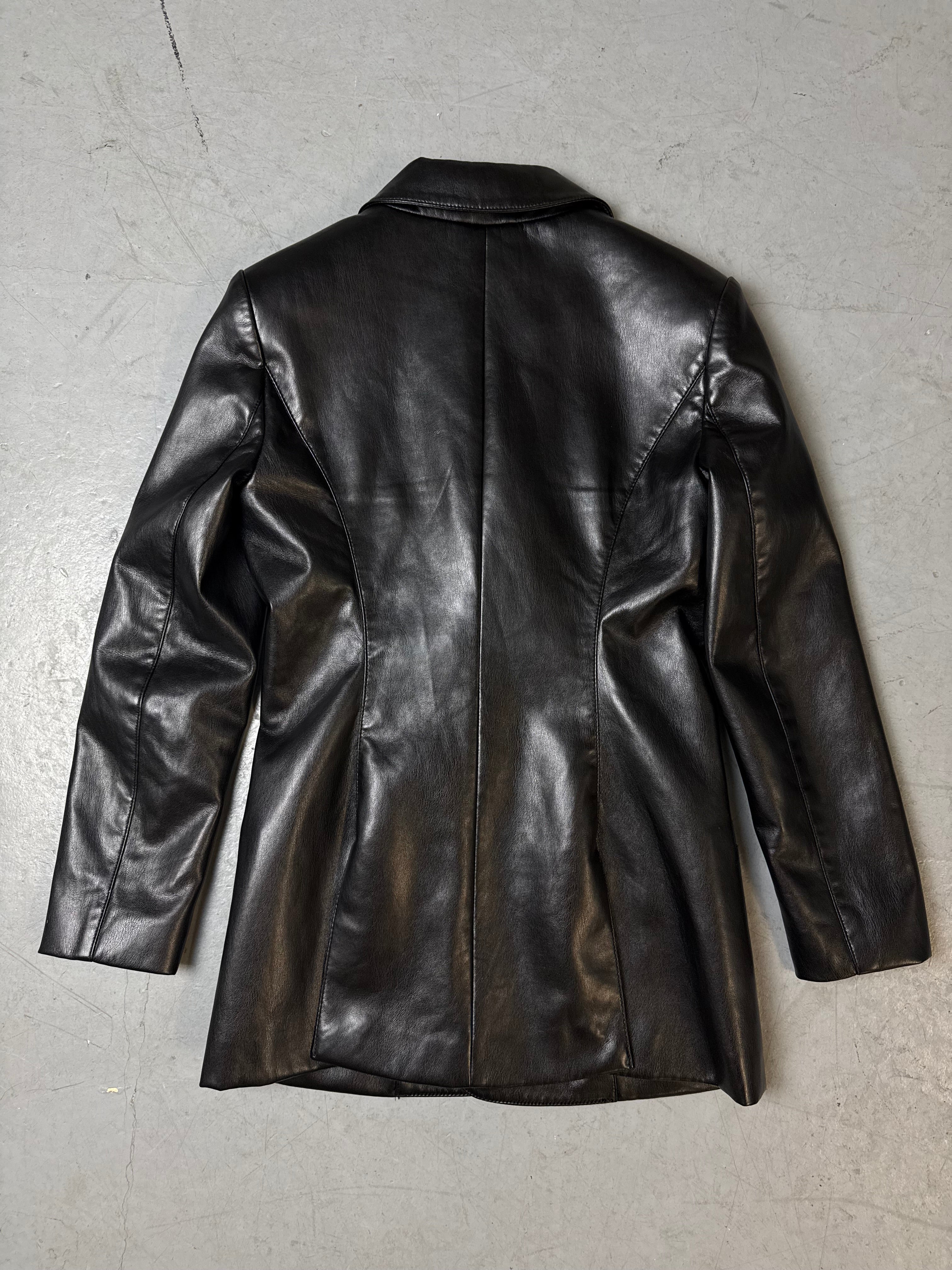 Ein schwarzer faux Leder Blazer von Guss vintage Y2K 