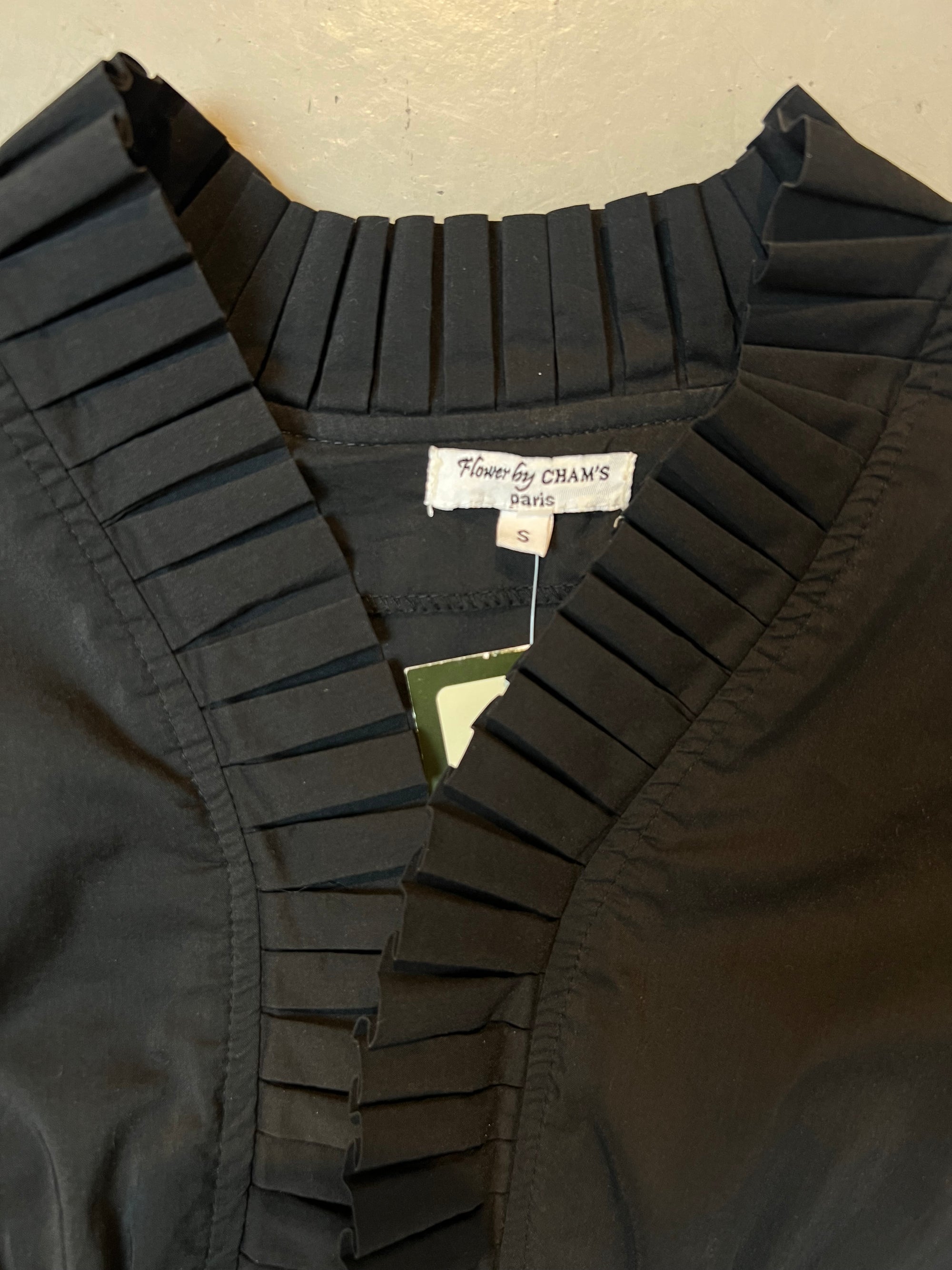Vintage Black Ruffled Colar Blouse S