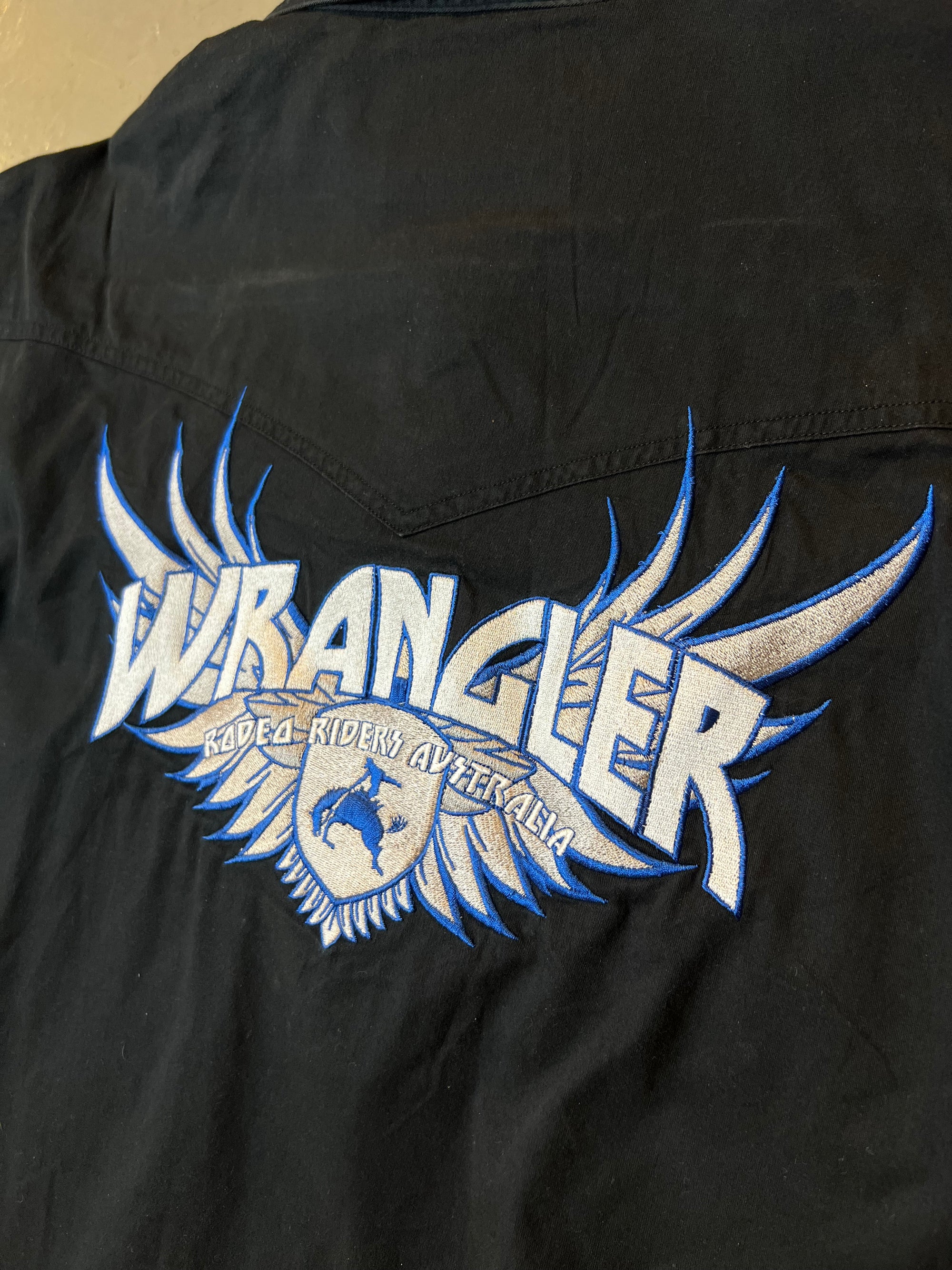 Vintage Black Wrangler Embroidered Button Up L/XL