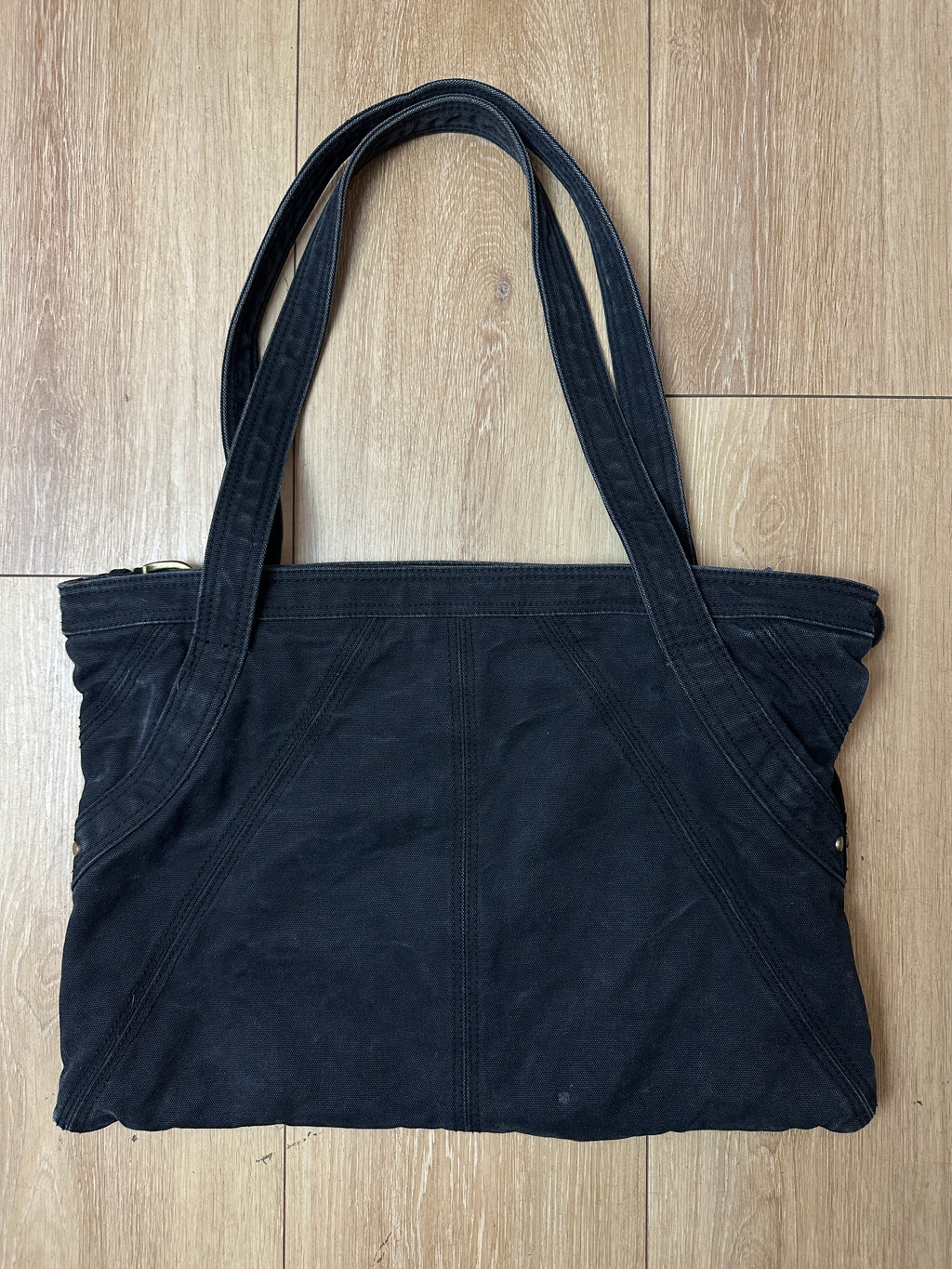 Produktbild von einer Vintage Diesel Tote Denim Bag von hinten