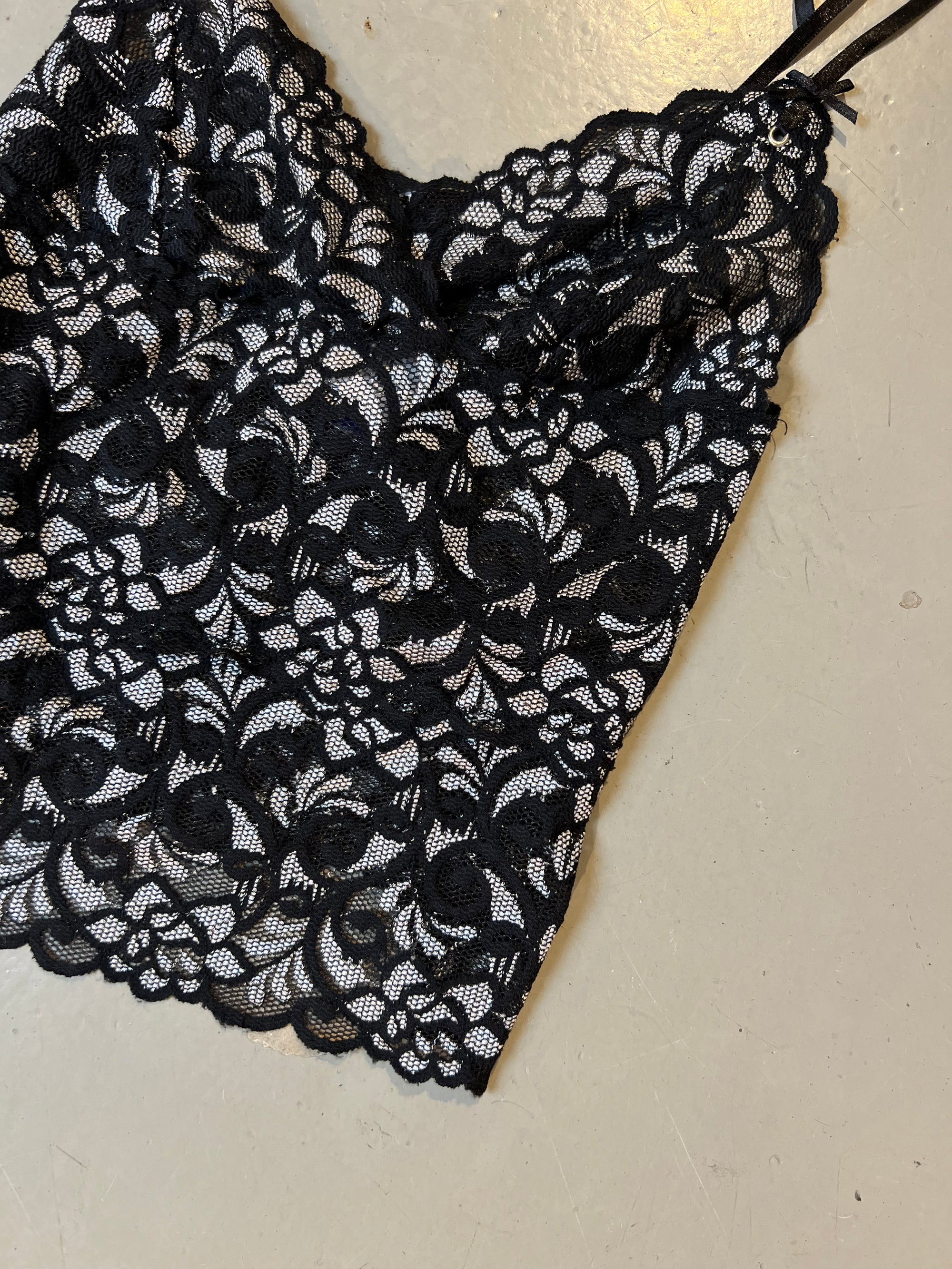 Vintage Black Mesh Flower Top XS/S