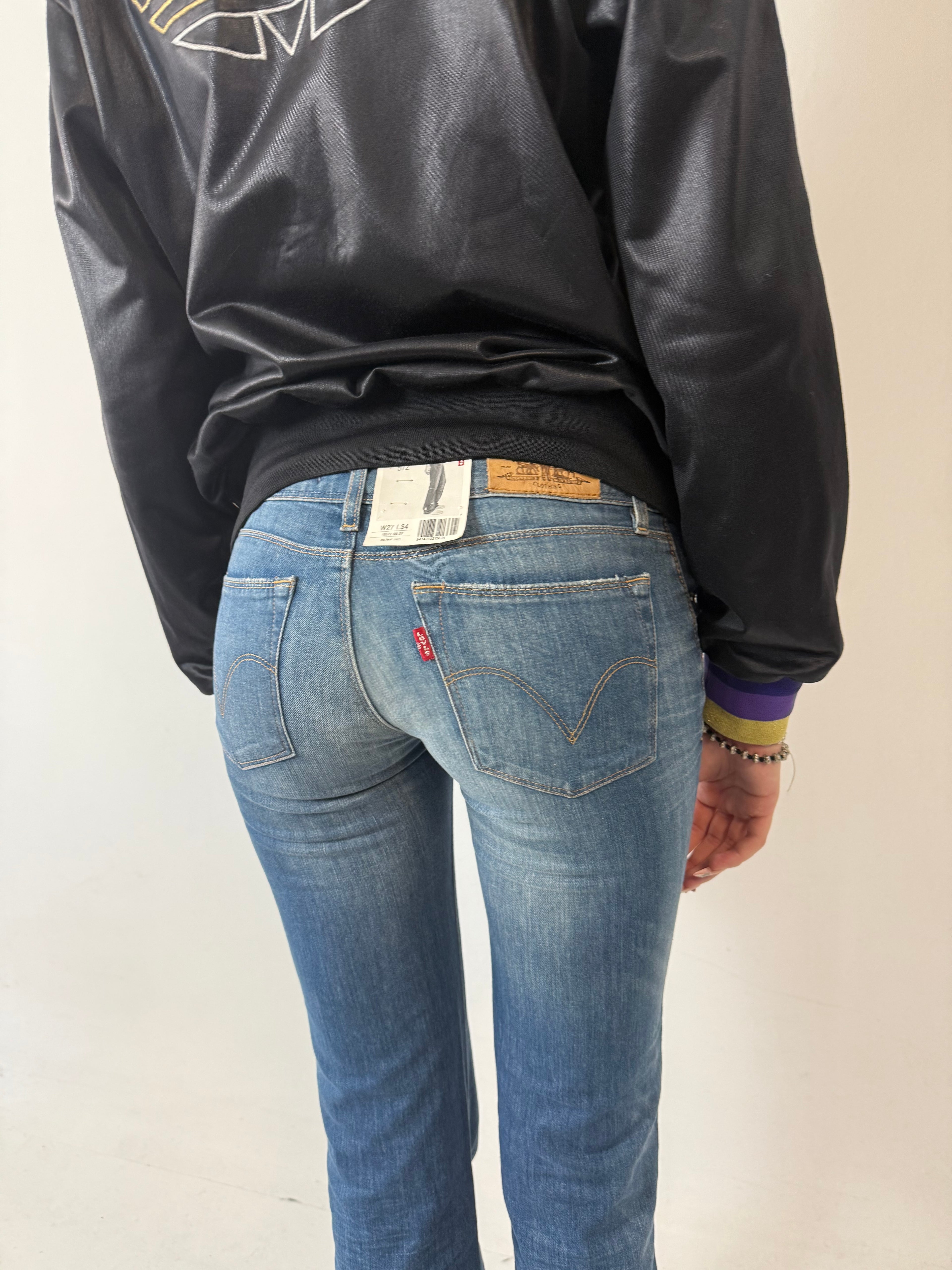 Vintage Levi’s 572 Blue Denim Bootcut Jeans XS