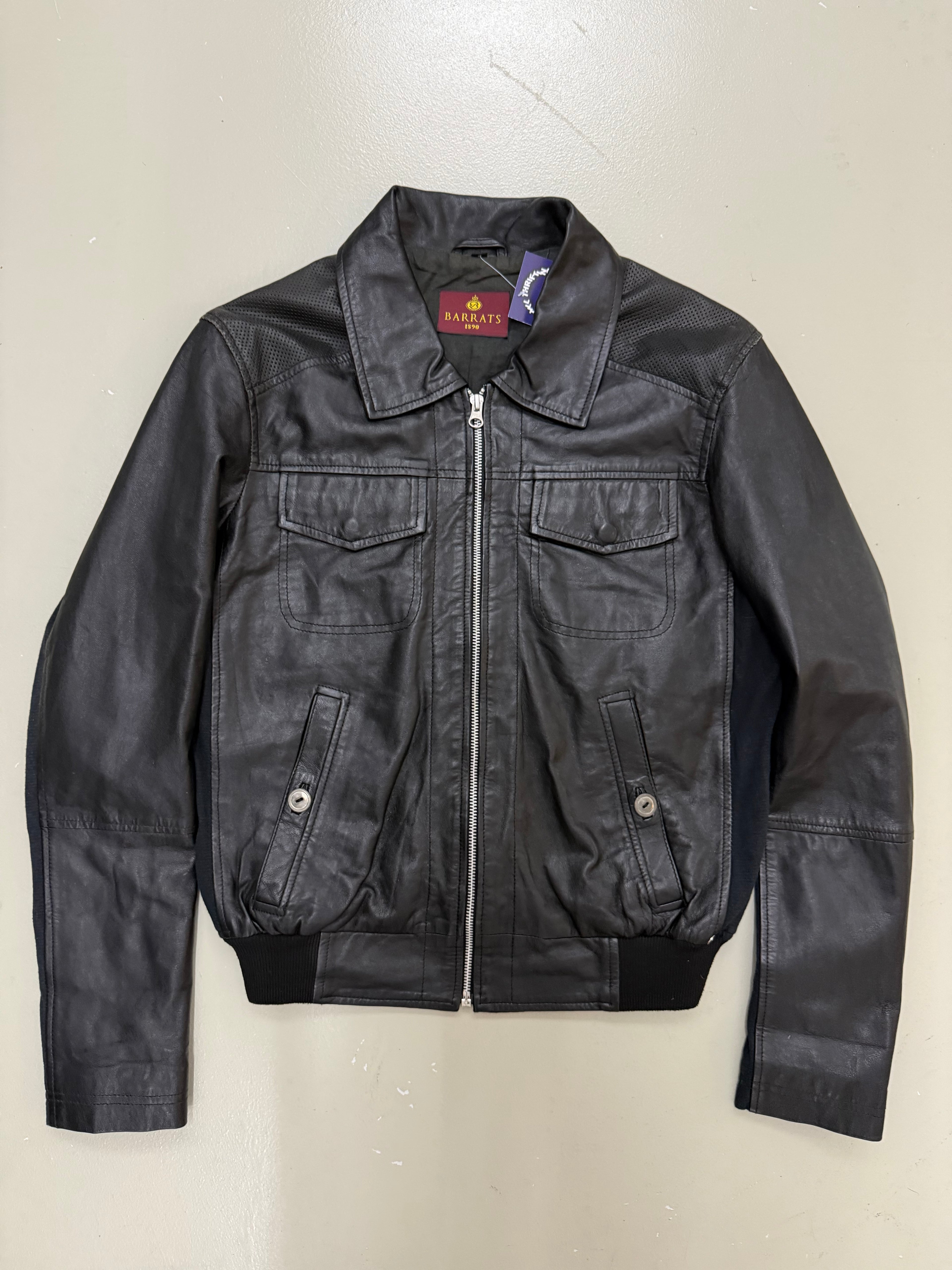 Vintage Black Hybrid Leather Jacket
für Frauen. Y2K Second Hand 2000s Fashion 