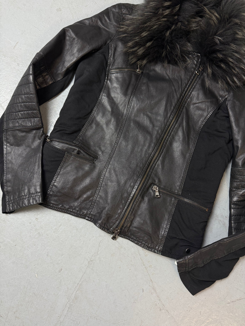 Detailbild von Vintage KAOS Italian Leather Jacket von vorne