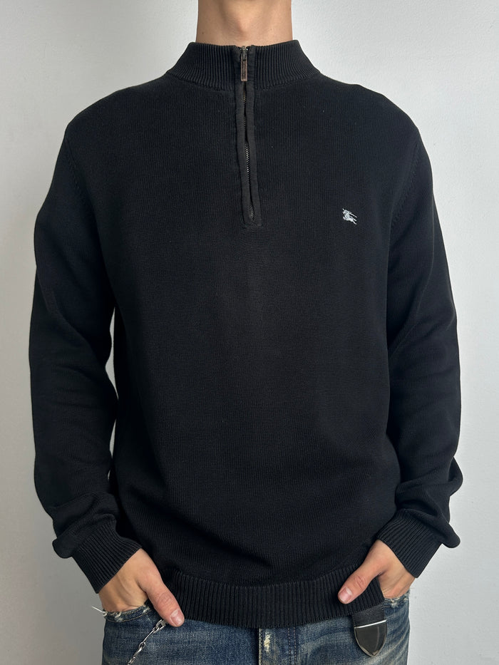 Tragebild von Vintage Black Burberry Knit Sweater von vorne
