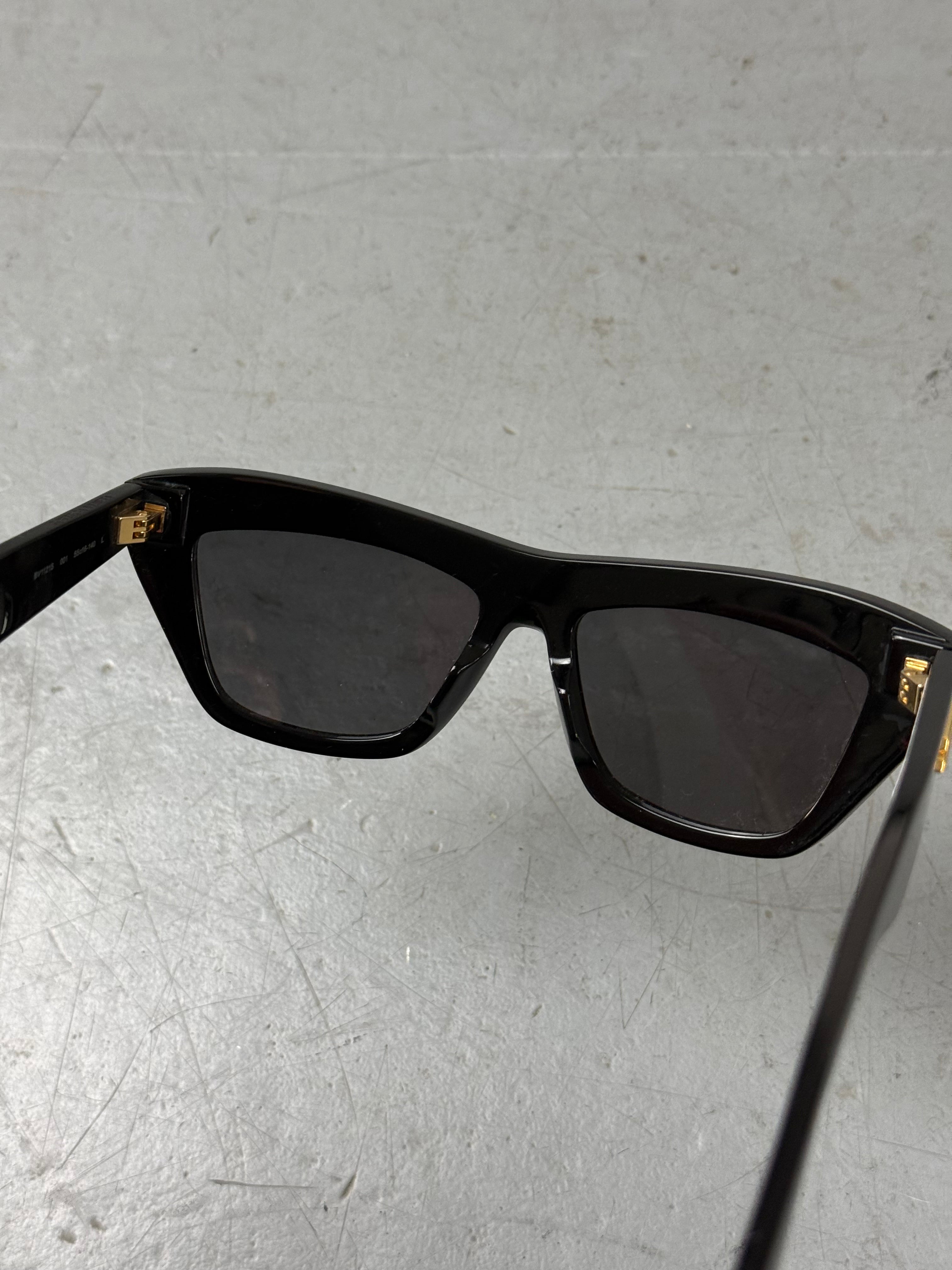 Bottega Veneta Black Sunglasses Unisex. Y2K Second Hand 2000s Fashion