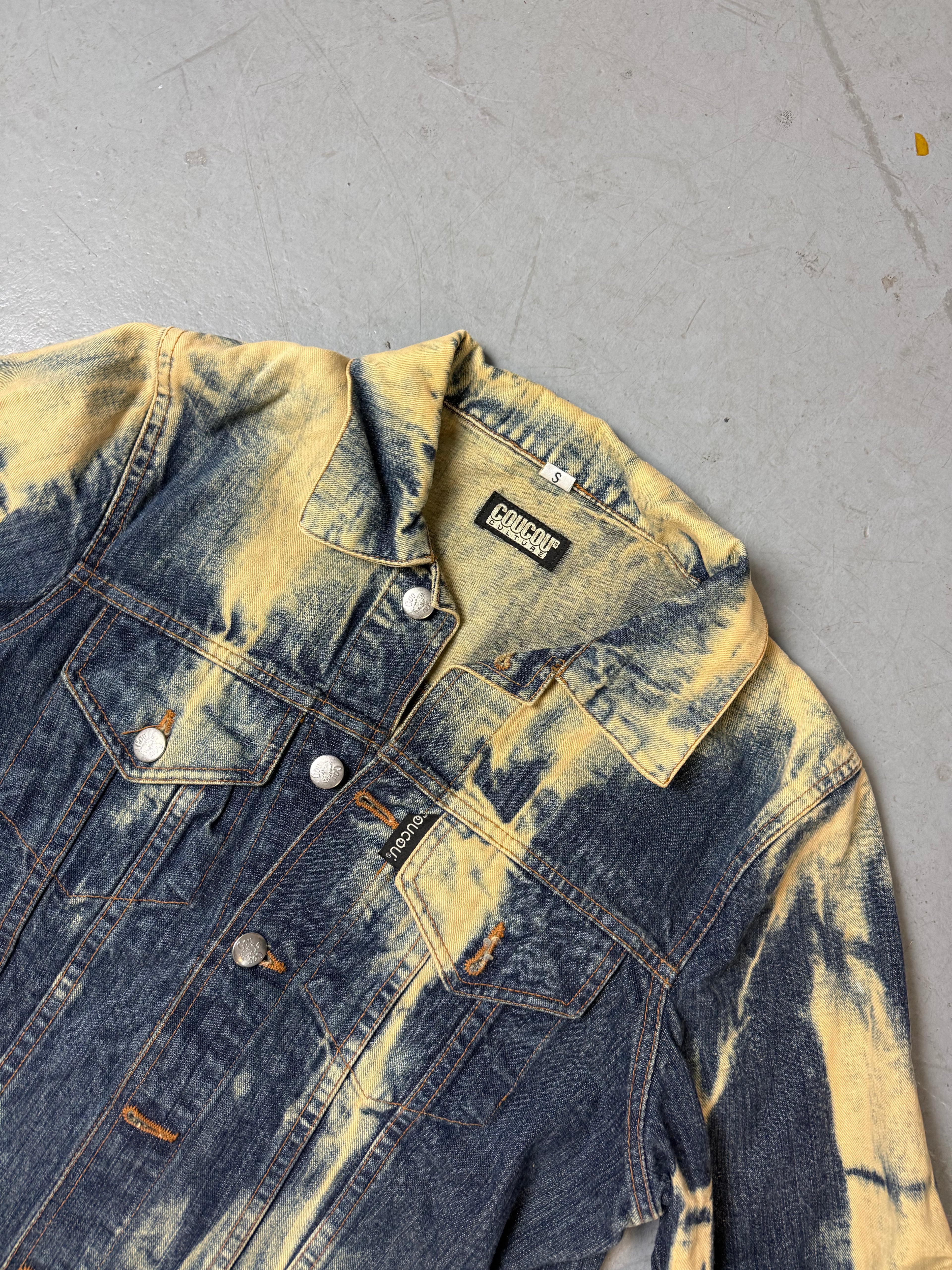 Detailbild von Vintage Bleach Washed Denim Jacket von vorne