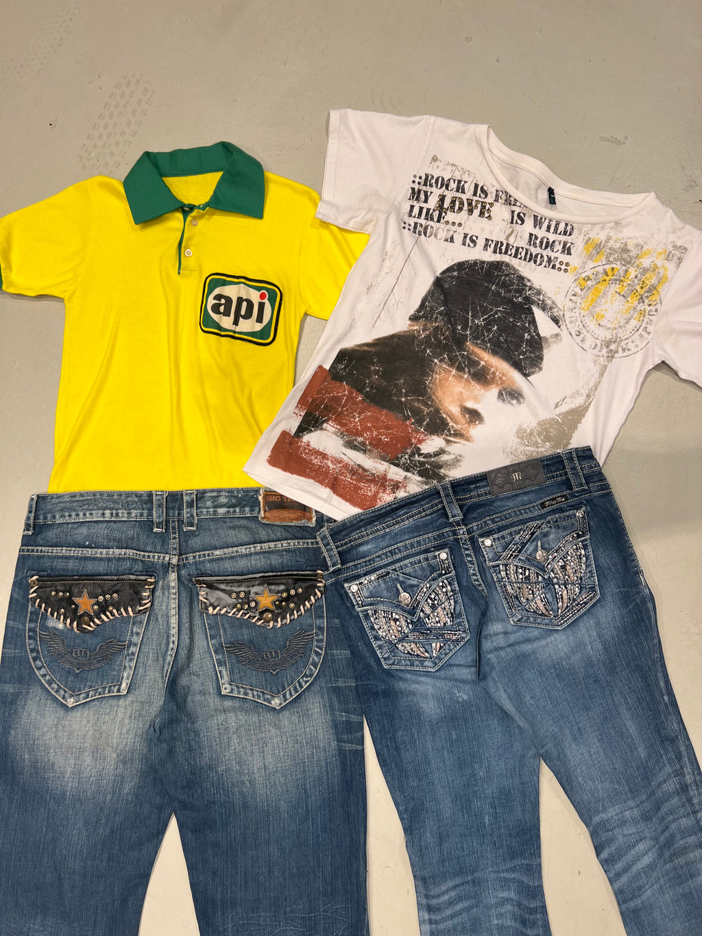 Vintage Y2K Mystery Box