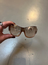 Laden Sie das Bild in den Galerie-Viewer, Vintage Christian Dior Sunglasses