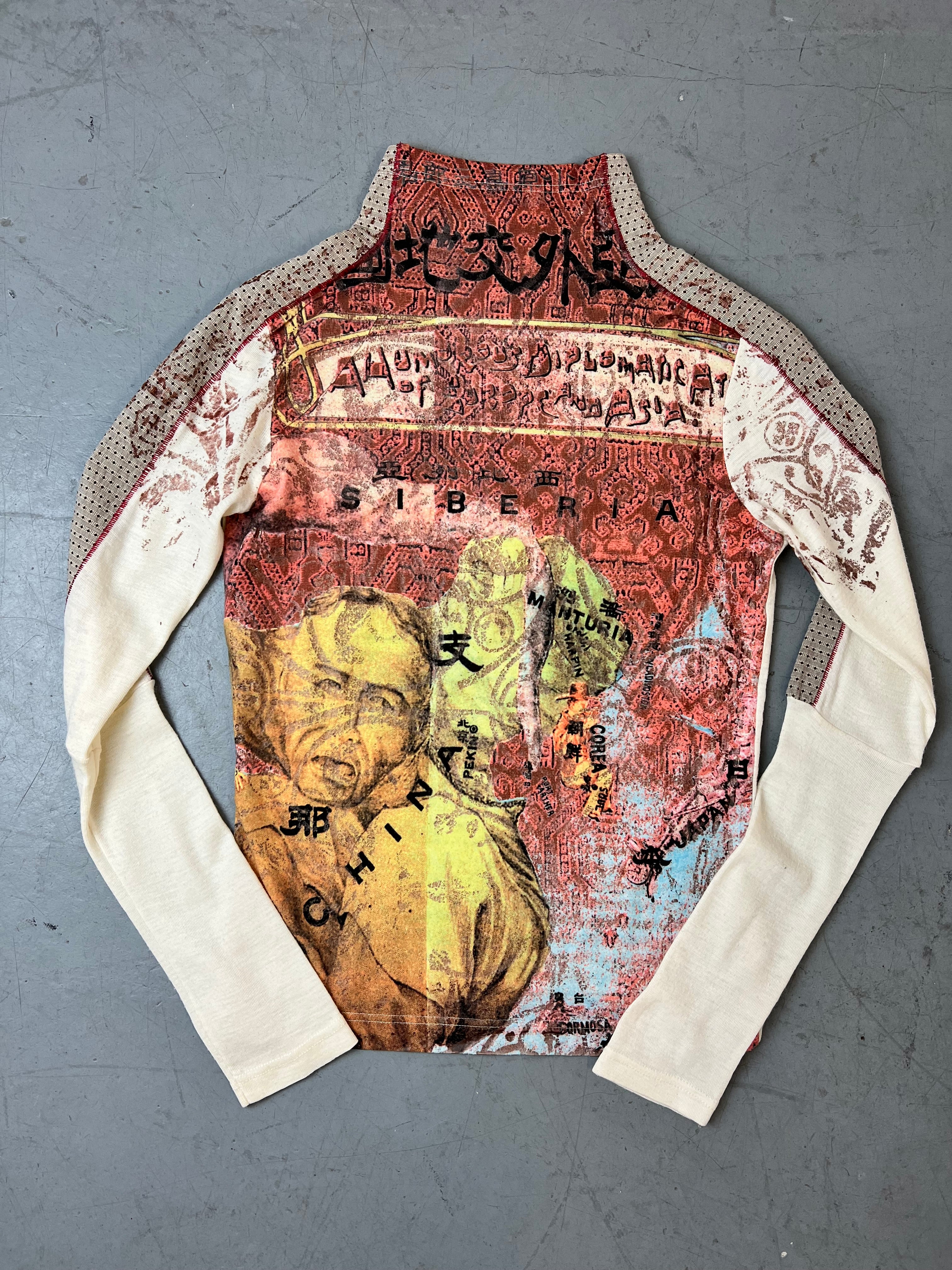 Vintage Asia Printed Turtleneck Longsleeve Für Damen. Y2K Second Hand 2000s Fashion