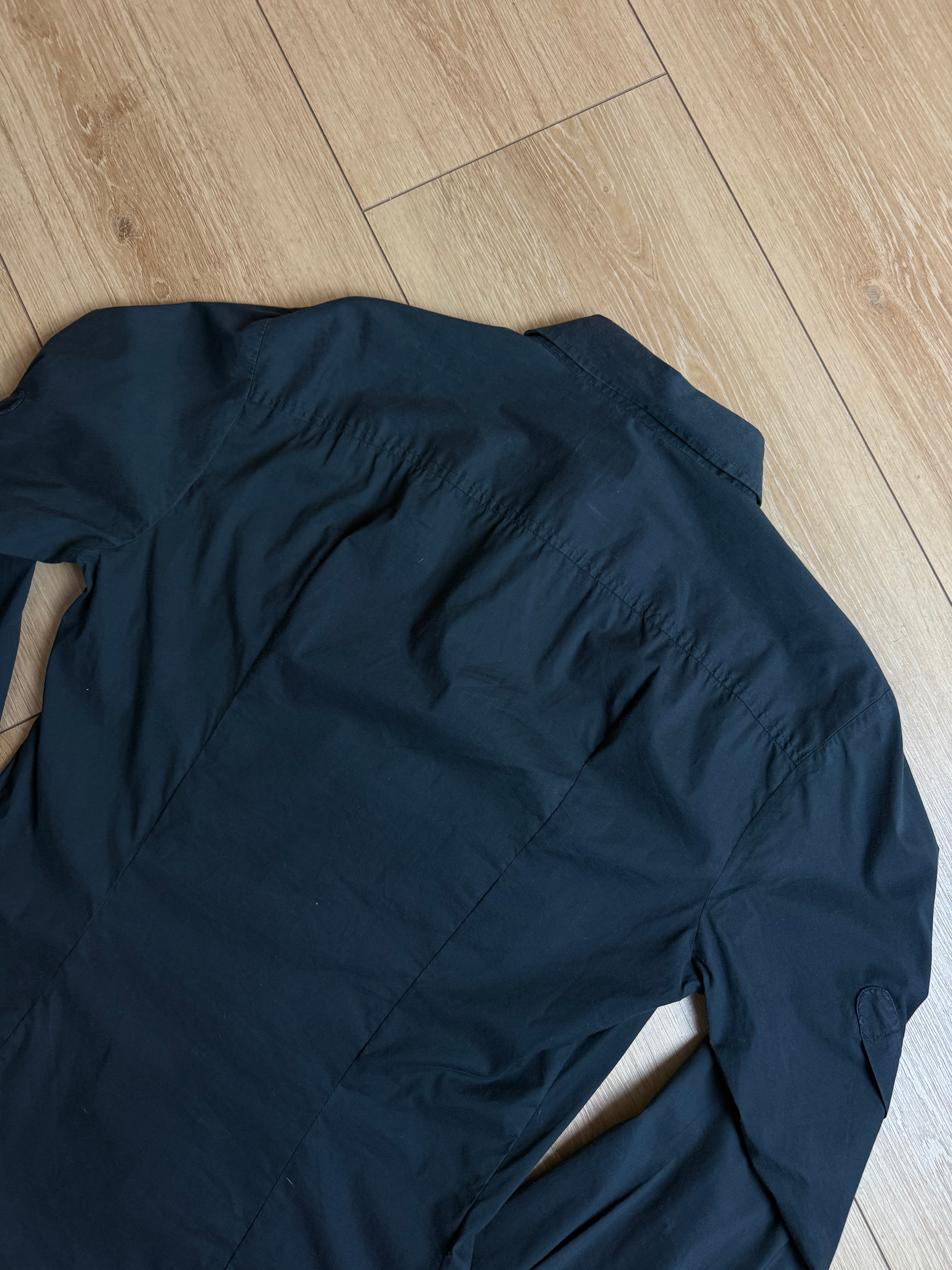 Detailbild von Vintage Dolce&Gabbana Black Button Up Shirt von hinten