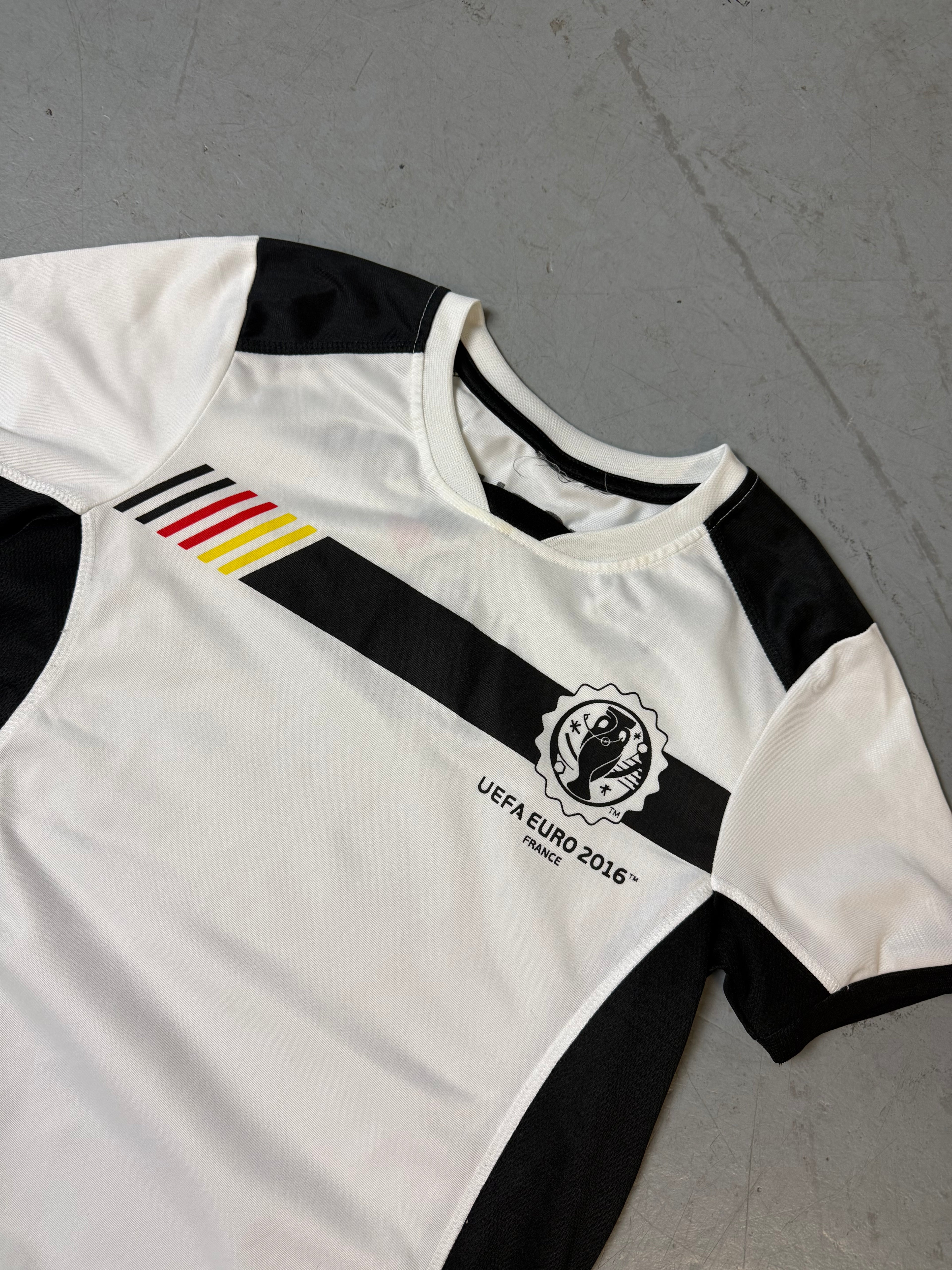 Detailbild von einem Vintage UEFA Euro 2016 Fan Jersey von Vorne