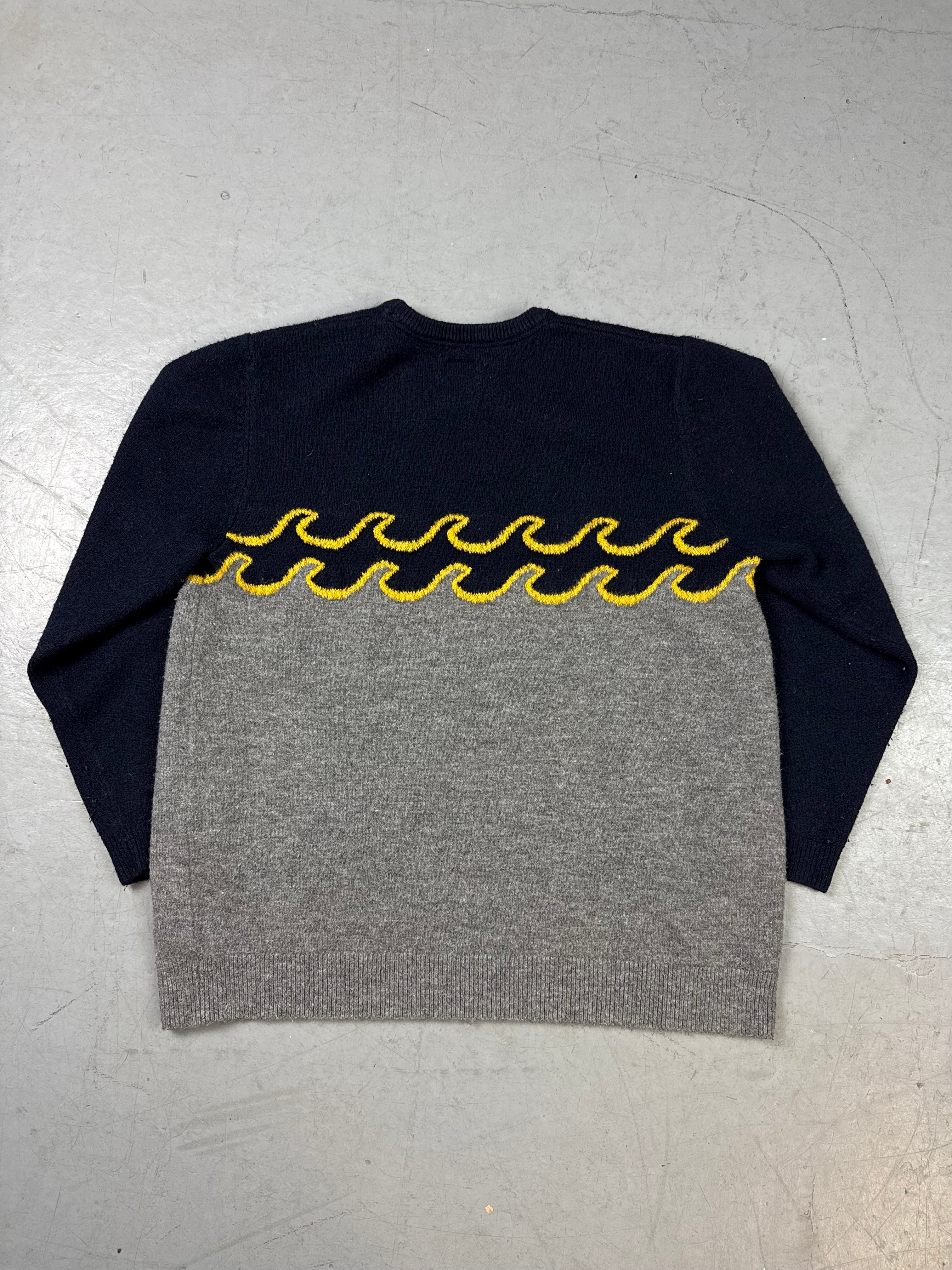 Produktbild von Vintage Billabong Waves Blue and Grey Sweater L von hinten