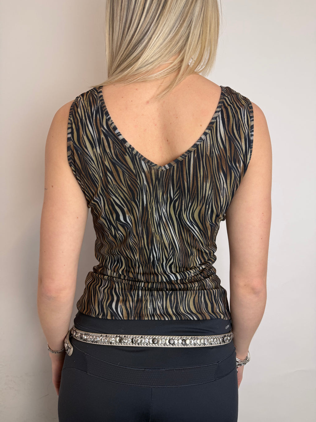 Vintage Brown Zebra Print Top mit Perlendetails für Damen. Y2K Second Hand 2000s Fashion