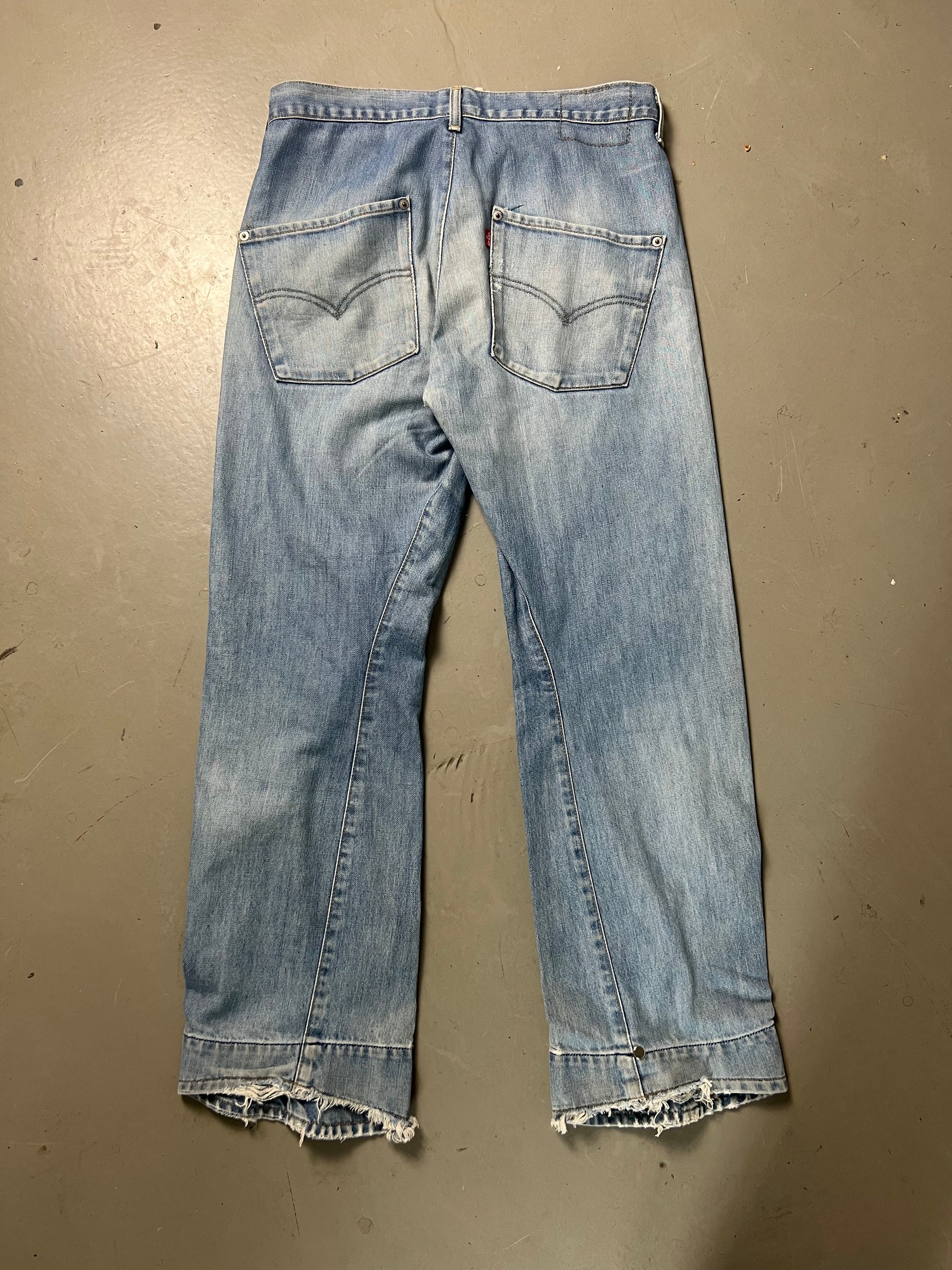 Vintage Blue Levis Relaxed Engineered Denim S/M