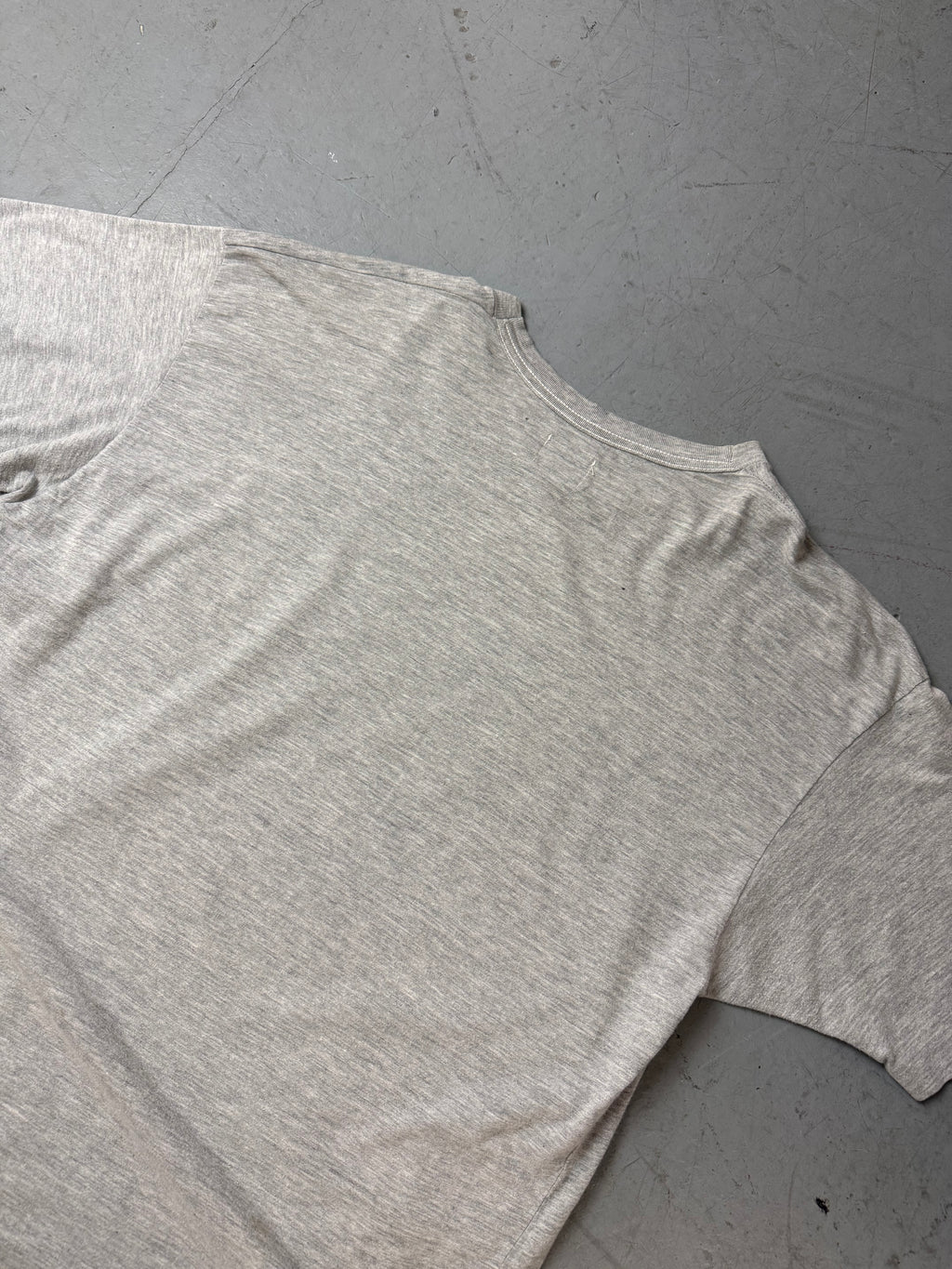 Vintage Schott USA Grey Printed T-Shirt für Herren. Secondhand Y2K 2000s Fashion