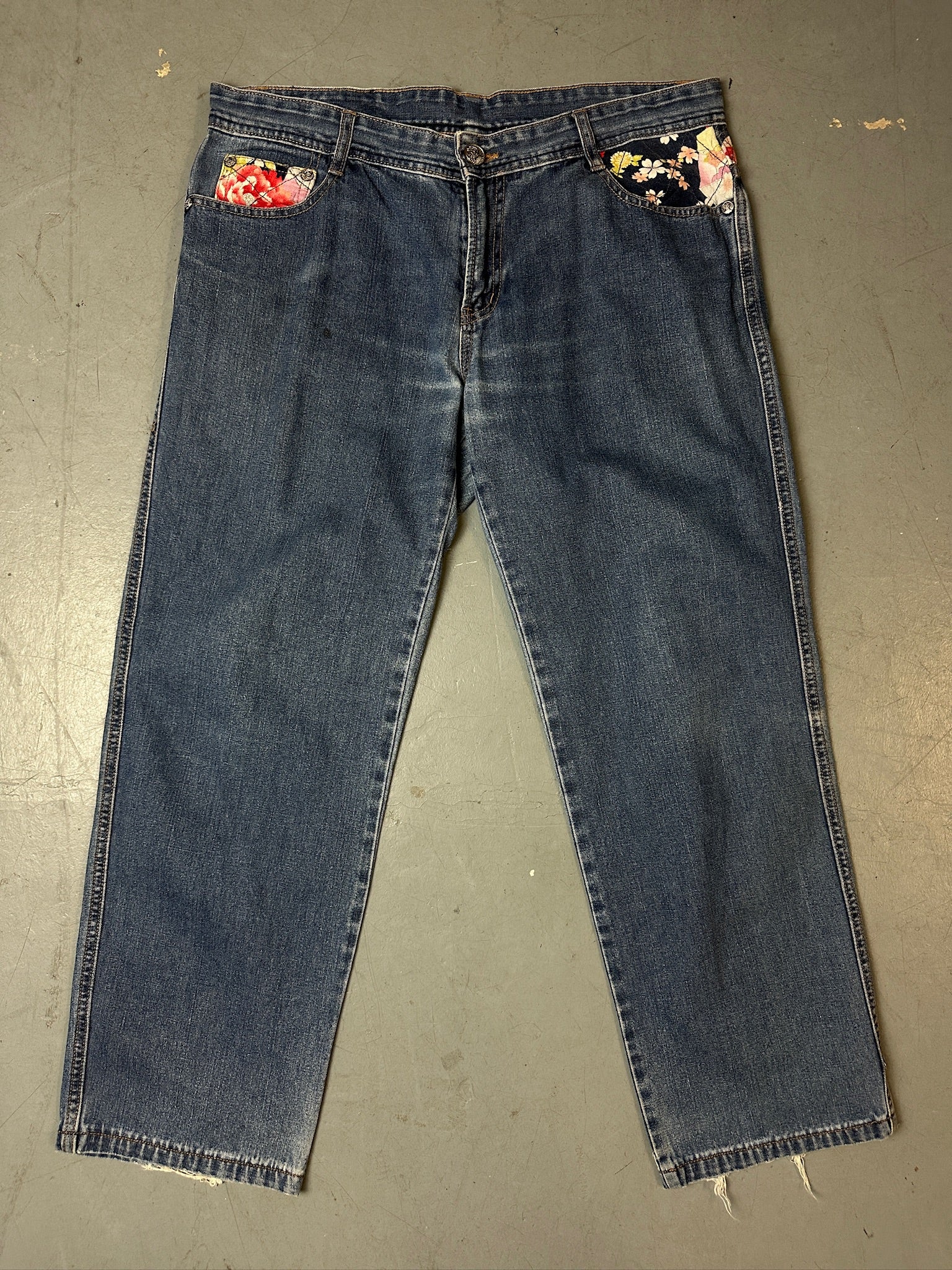Vintage World Traveller Jeans with Japanese Style Stitching XL