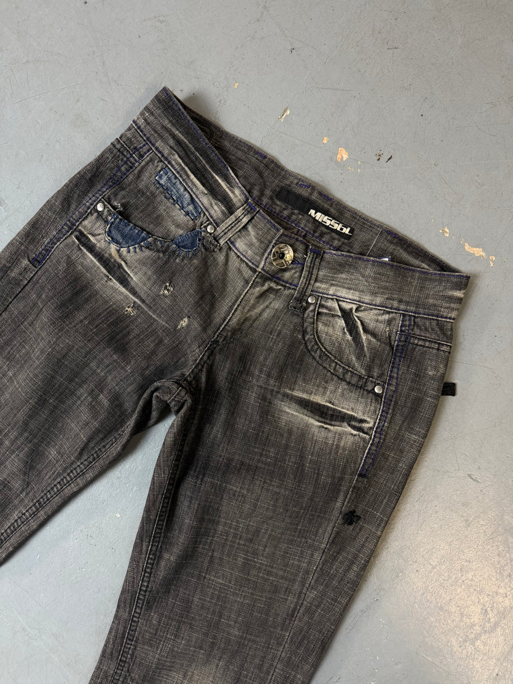 Graue low waist Y2K miss sixty bootcut jeans in M