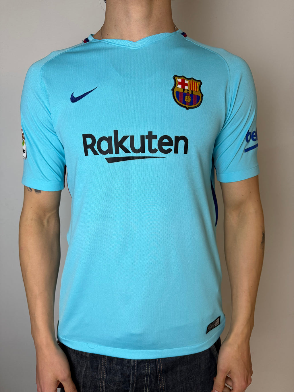 Vintage Nike FC Barcelona 17/18 Away Jersey M/L