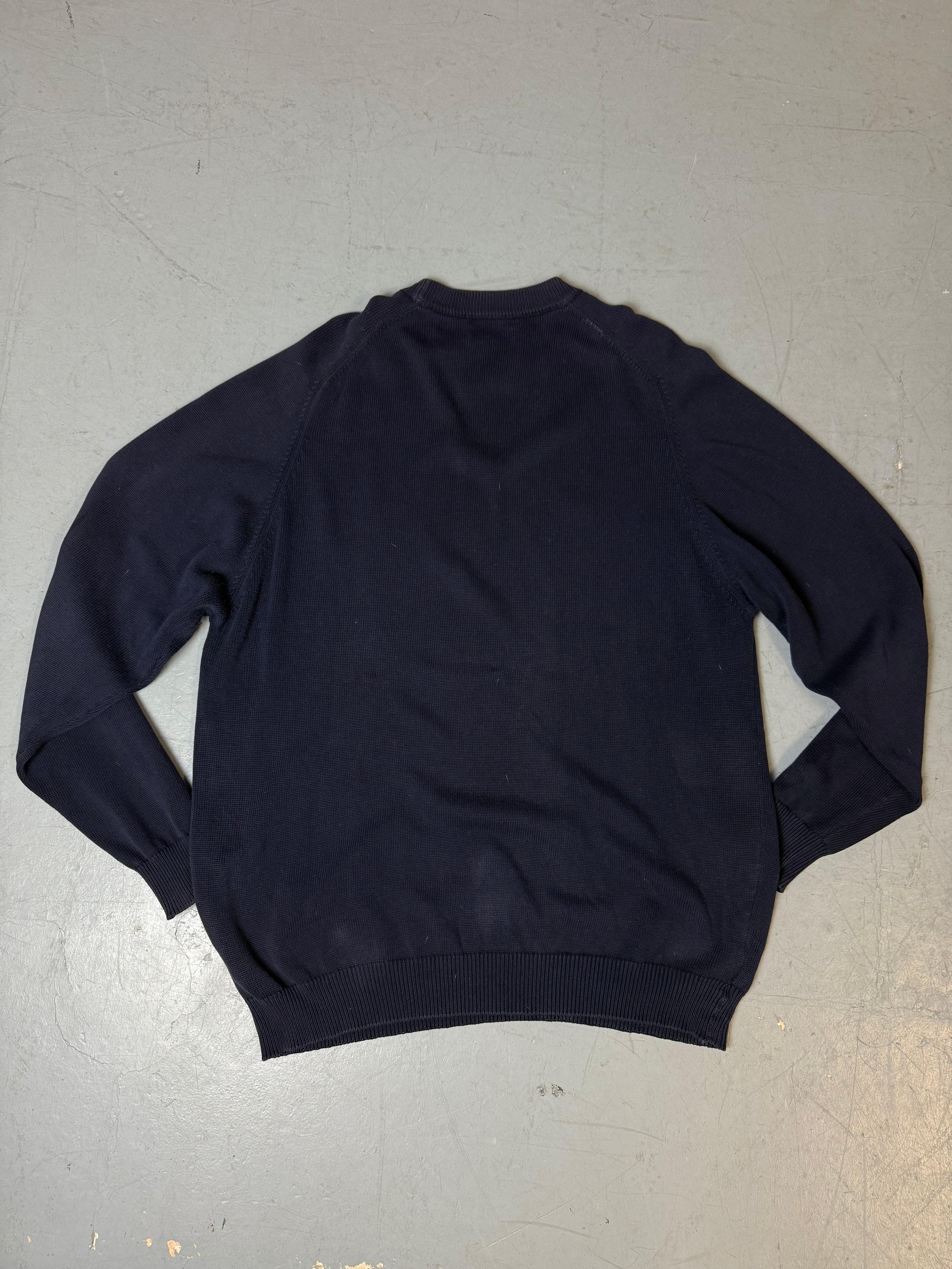 Ein dunkelblauer Strickpullover von Benetton in XXL