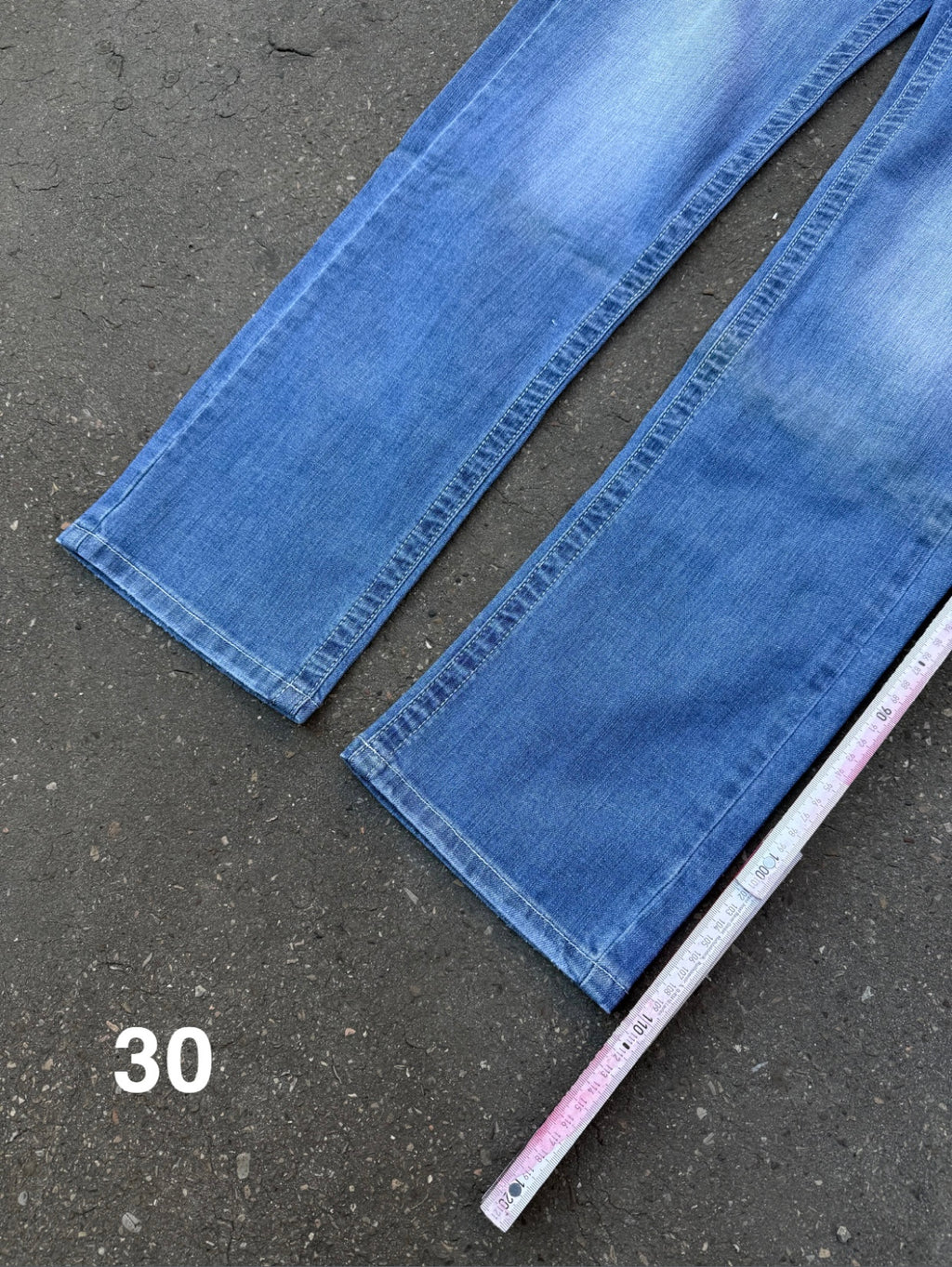 Y2K Laguna Beach „Huntington Beach“ Light Blue Mid Waist Denim für Damen. Y2K 2000s Fashion