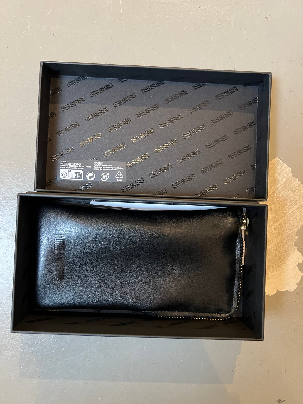 Produktbild des Etuis von oben.