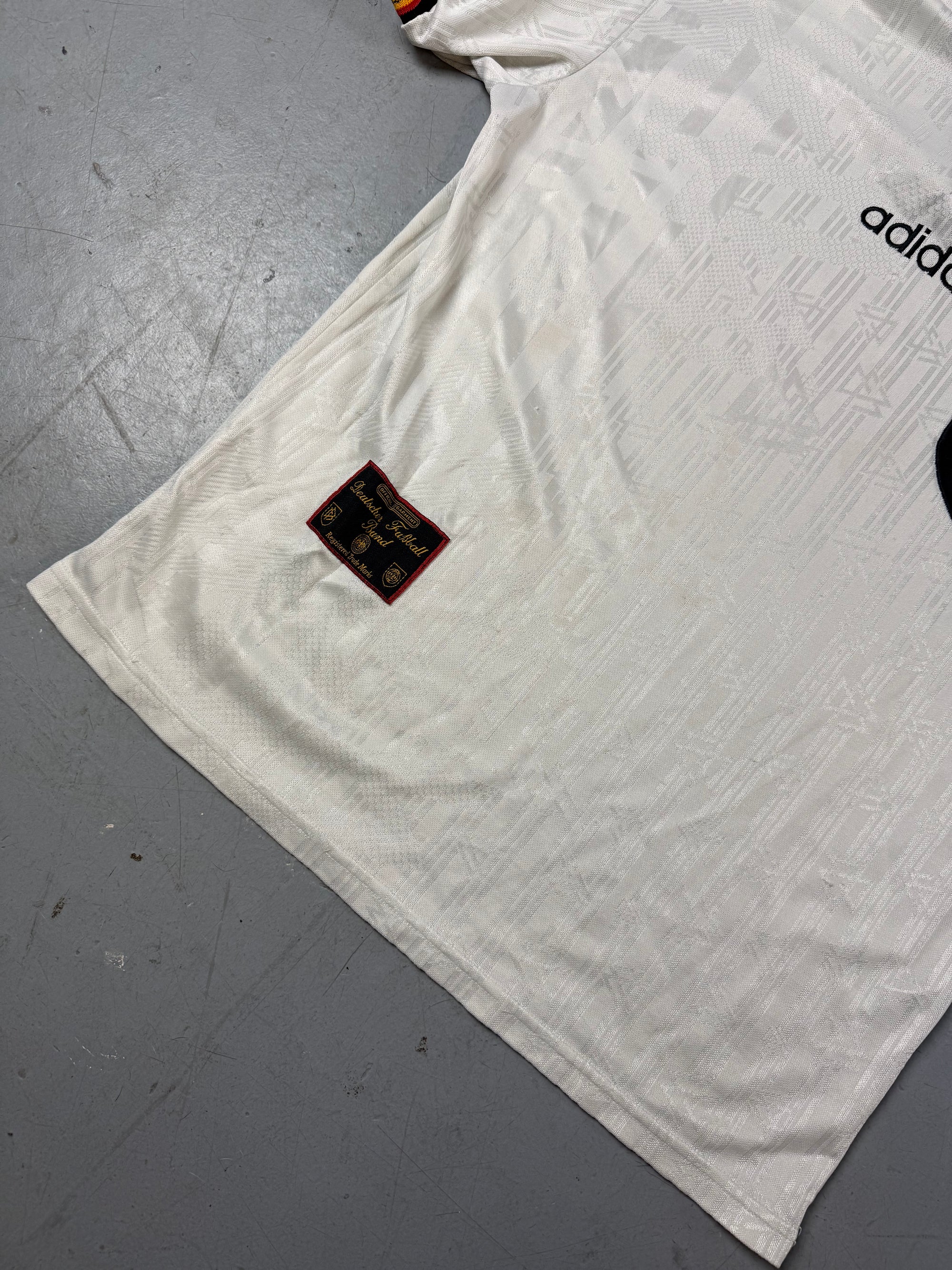 Detailliertes produktbild von vorne