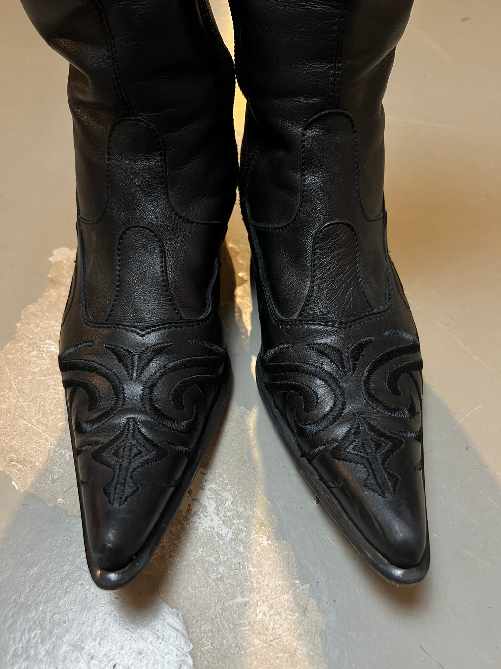 Vintage Black Cowboy Leather Boots 35