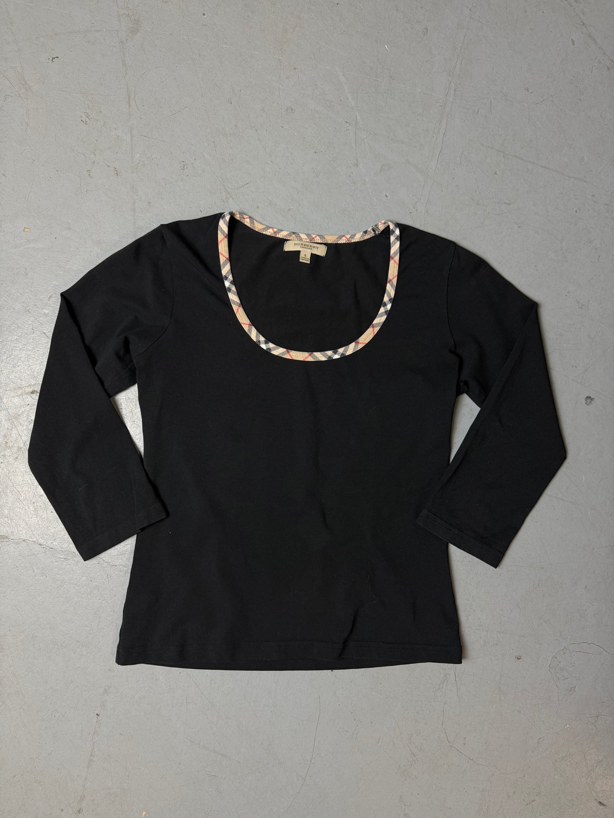 Produktbild von einem Vintage Burberry Black Half Sleeve Top von vorne