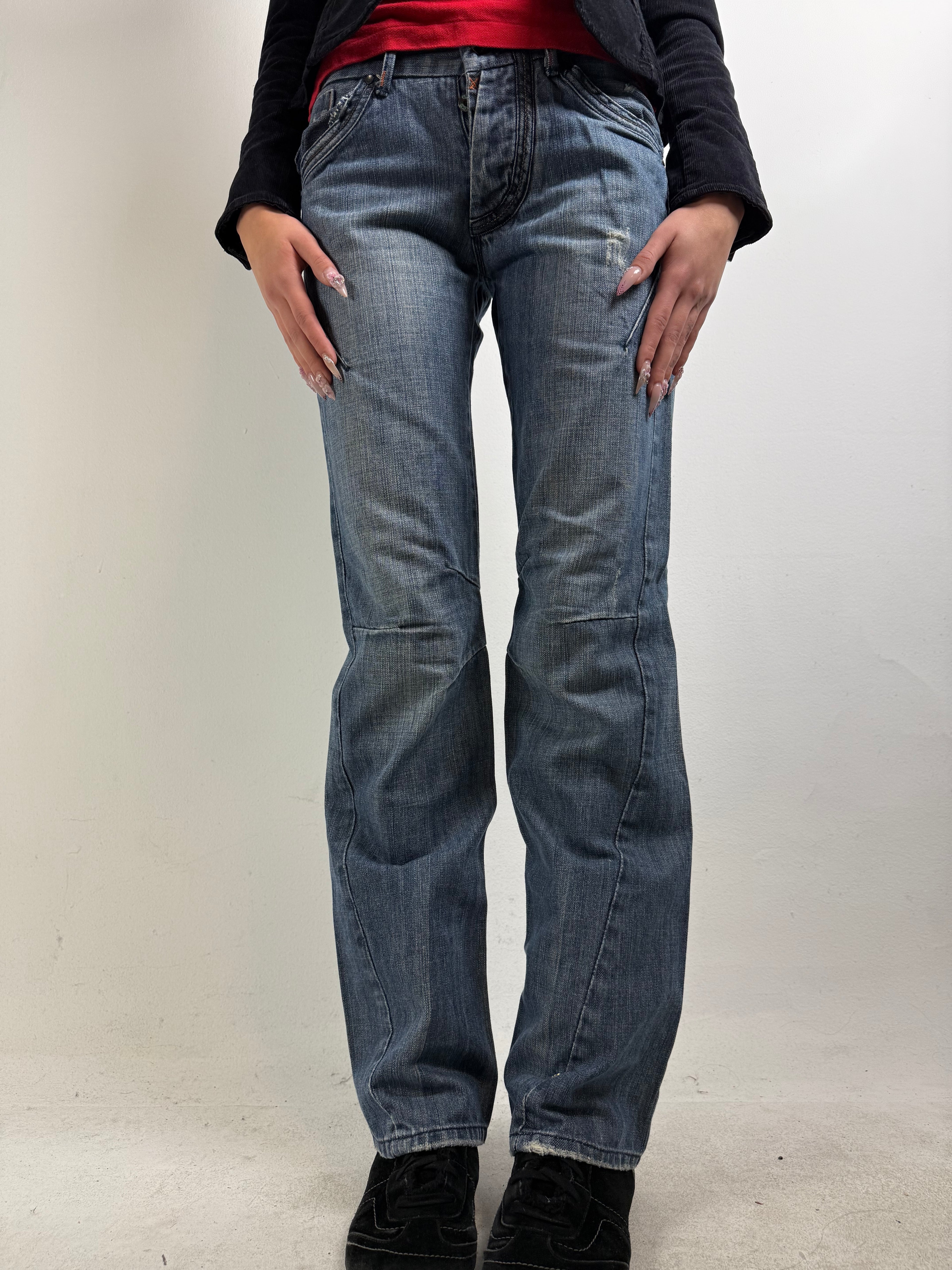 Tragebild von Vintage Asida Industry Straight Leg Jeans S von vorne 