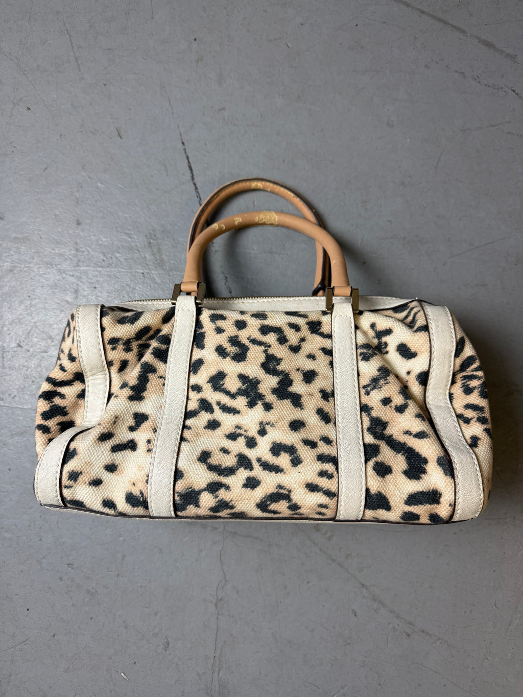 Vintage CNTY BAGS Guess Beige Leo Print Handbag with Extra Charms