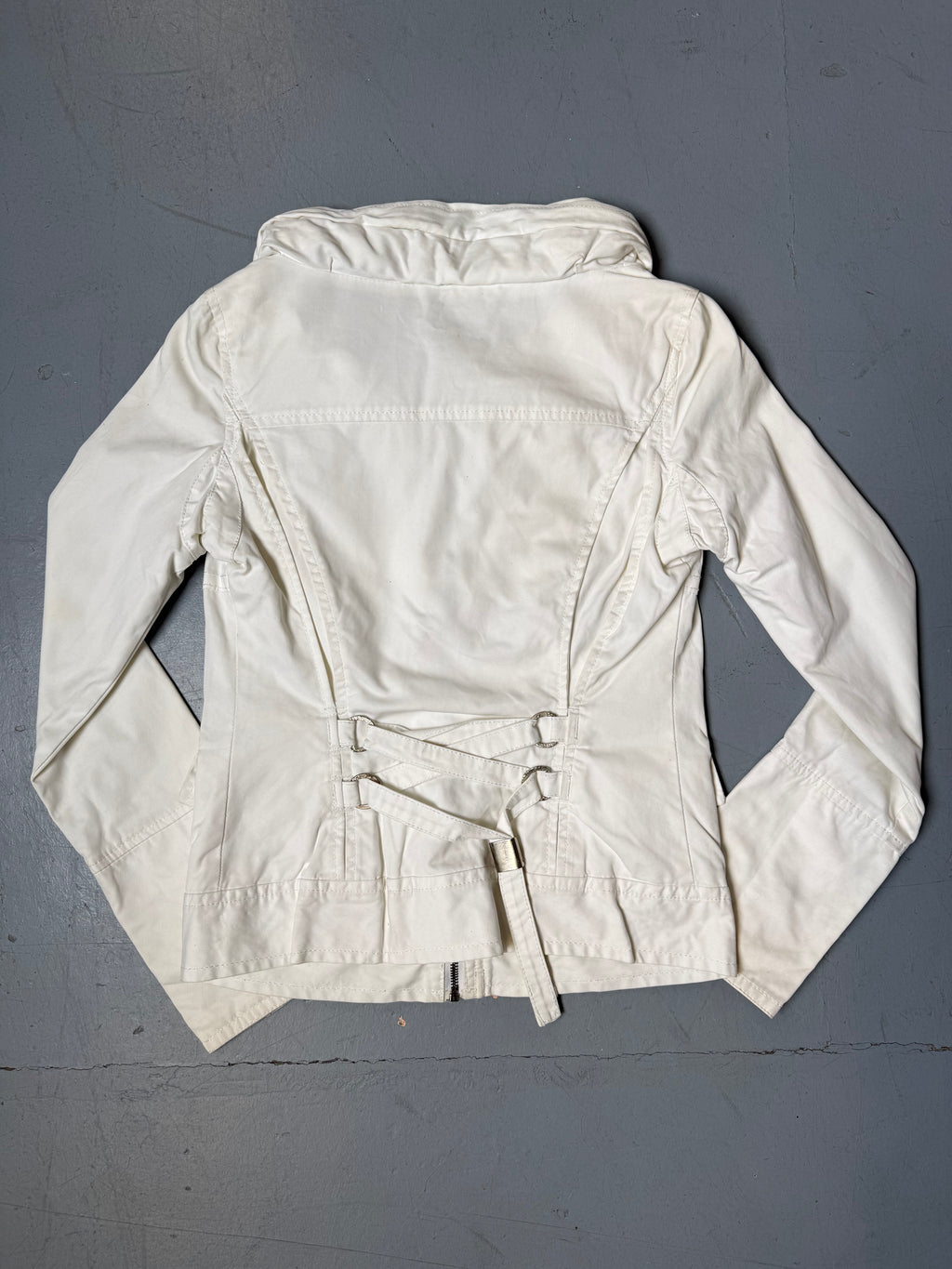 Vintage Miss Sixty White Jacket für Damen. Y2K Secondhand 2000s Fashion.