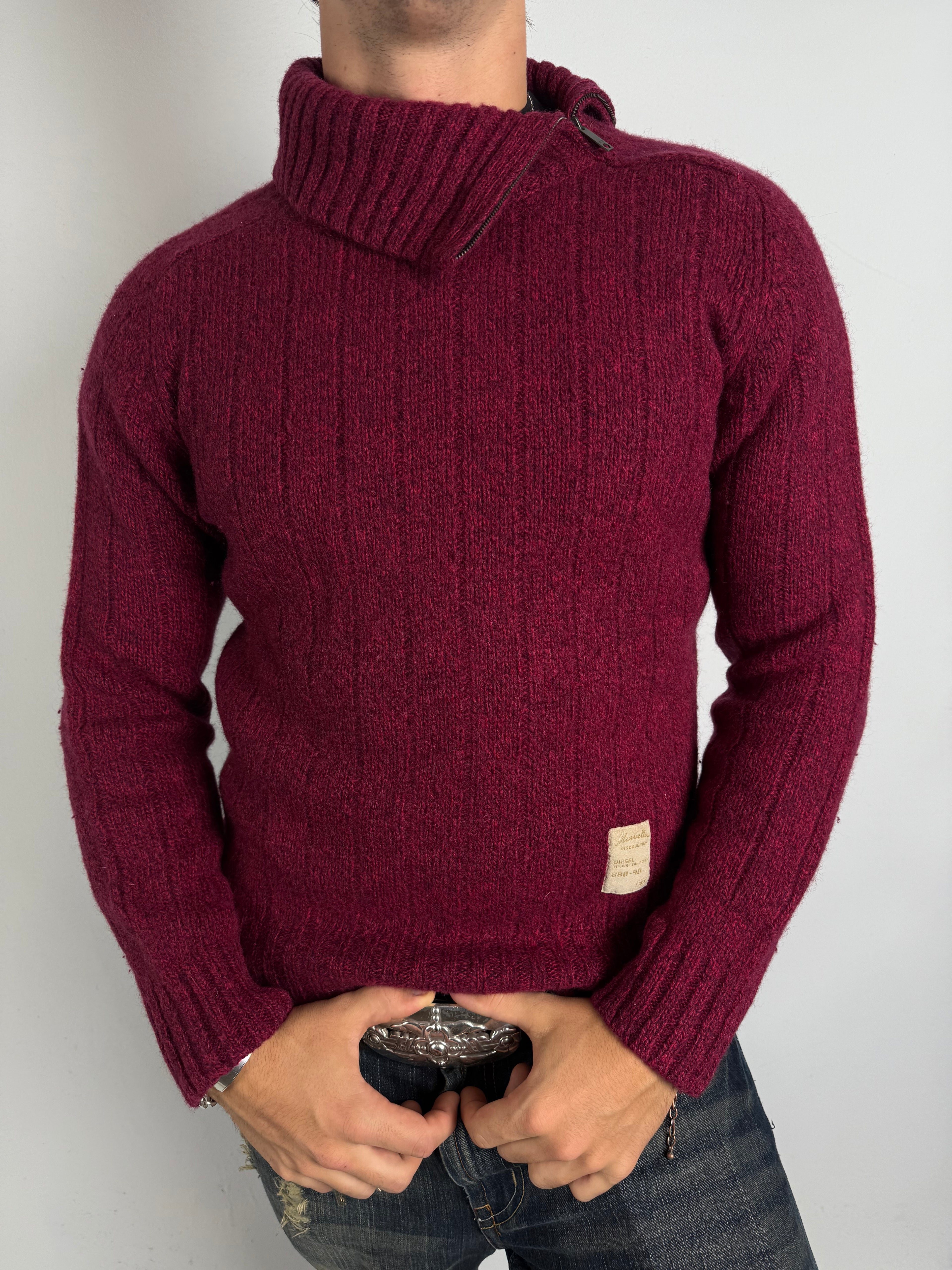 Tragebild von Vintage Diesel Red Knitted Turtleneck Sweater von vorne 