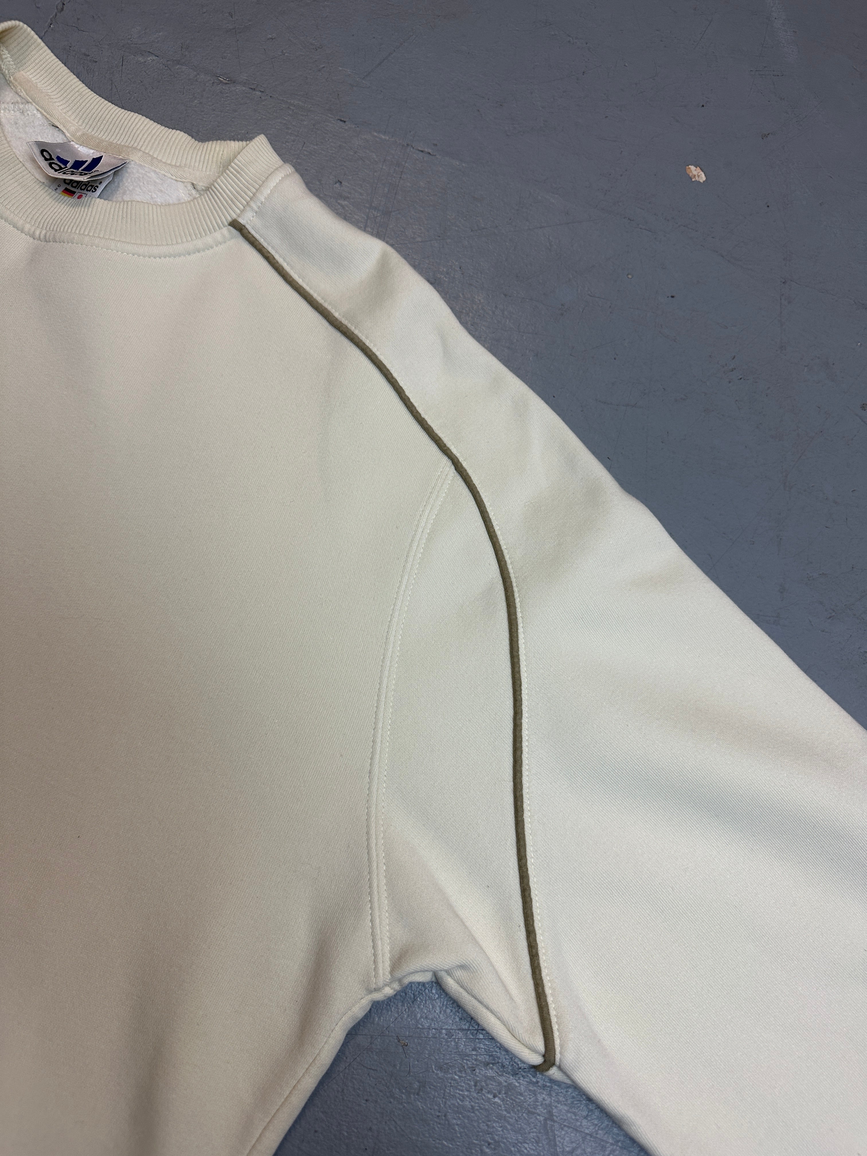 Vintage Adidas Cream Crewneck Sweater 2002 für Männer. Y2K Secondhand 2000s Fashion