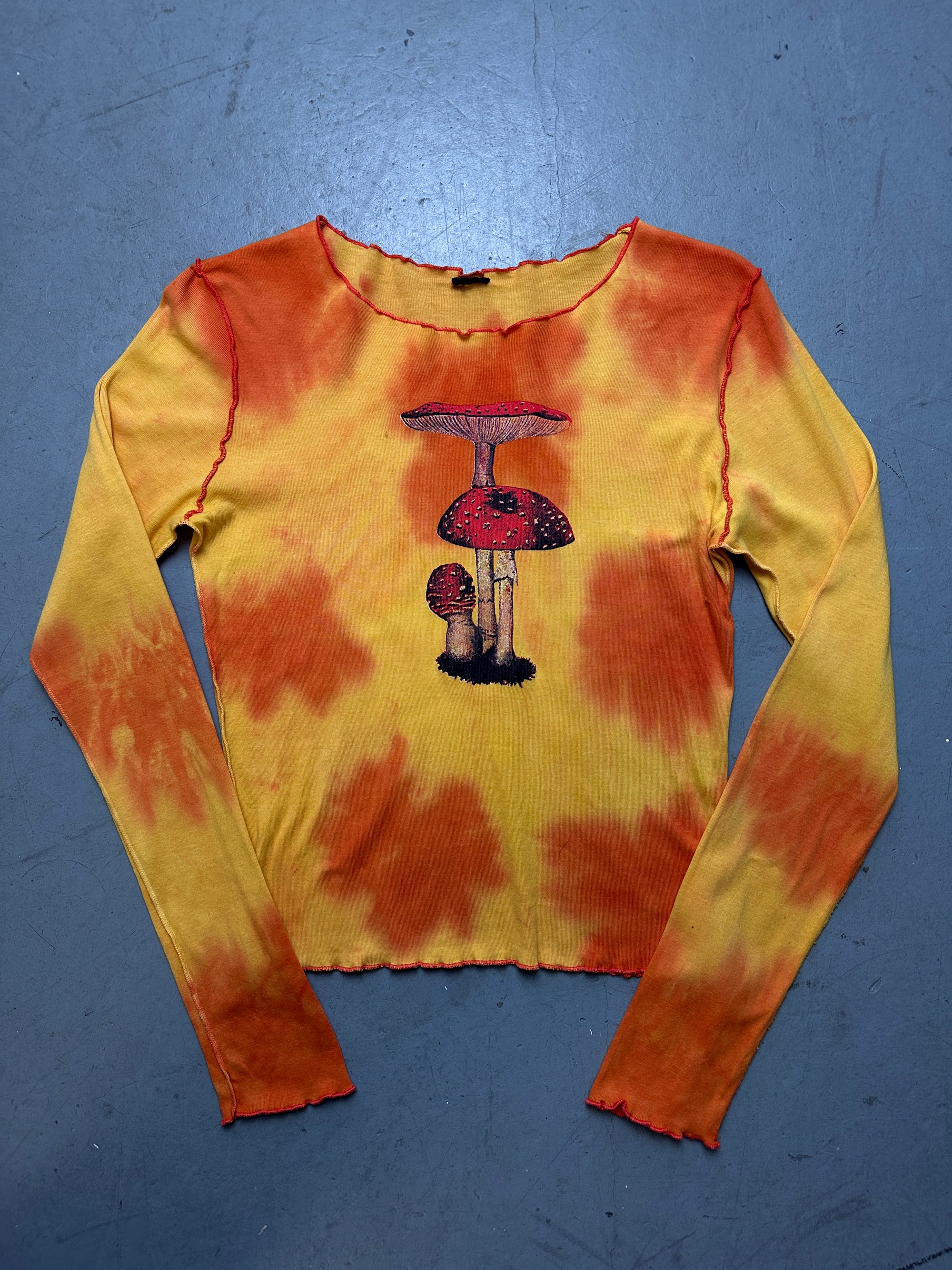 Produktbild von Vintage Tie-Dye Mushroom Longsleeve S von vorne