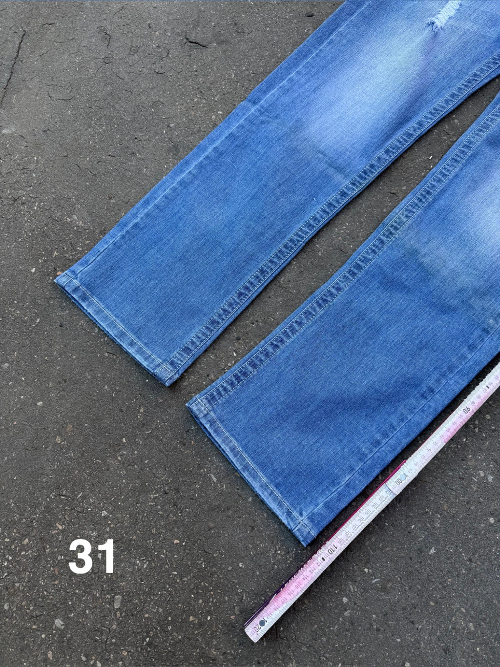 Y2K Laguna Beach „Huntington Beach“ Light Blue Mid Waist Denim für Damen. Y2K 2000s Fashion