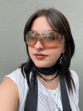 Laden Sie das Bild in den Galerie-Viewer, Vintage Christian Dior Sunglasses