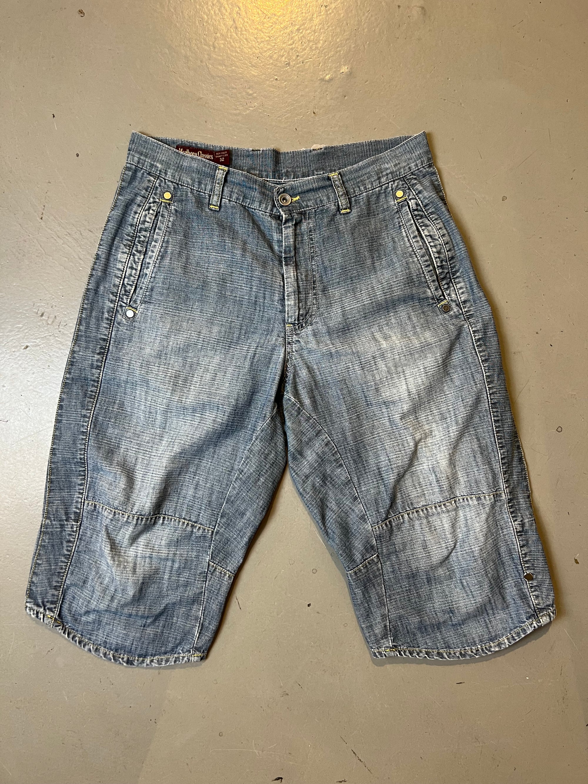 Vintage Light Washed Marlboro Jorts M/L