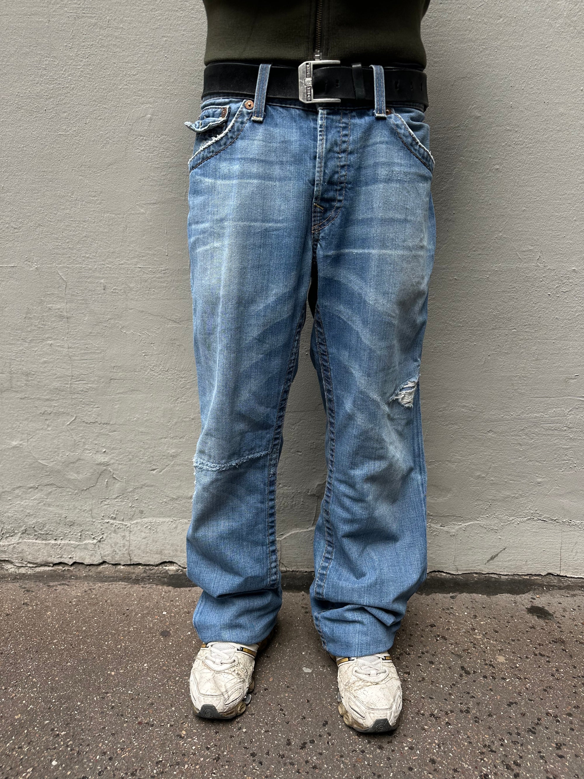 Vintage True Religion Ripped Denim L/XL