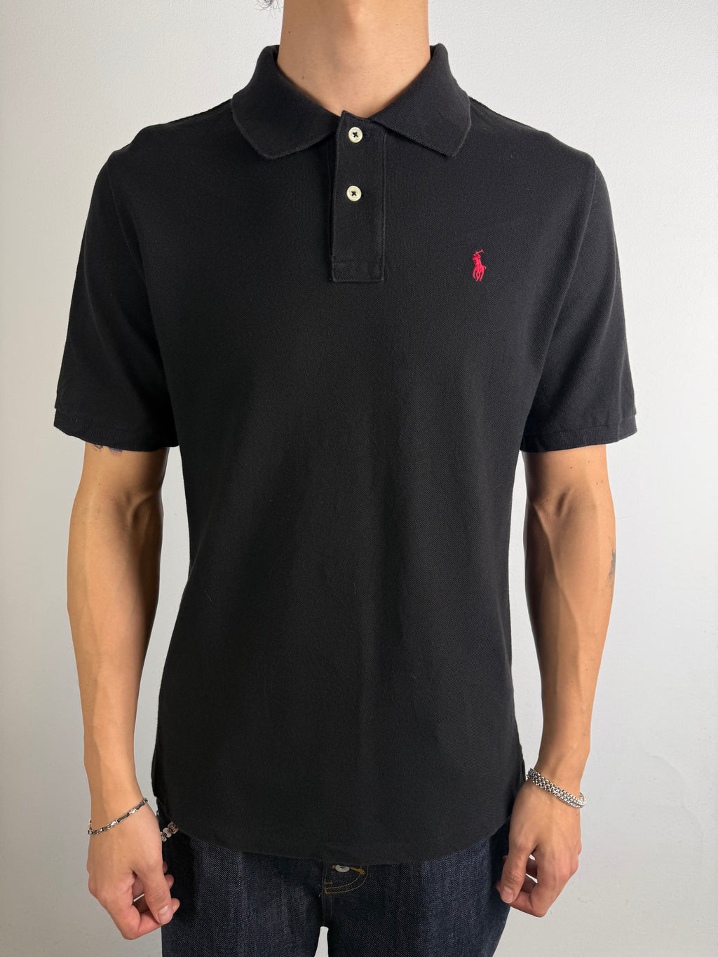Tragebild von Vintage Polo Ralph Lauren Black Polo Shirt M/L von vorne 