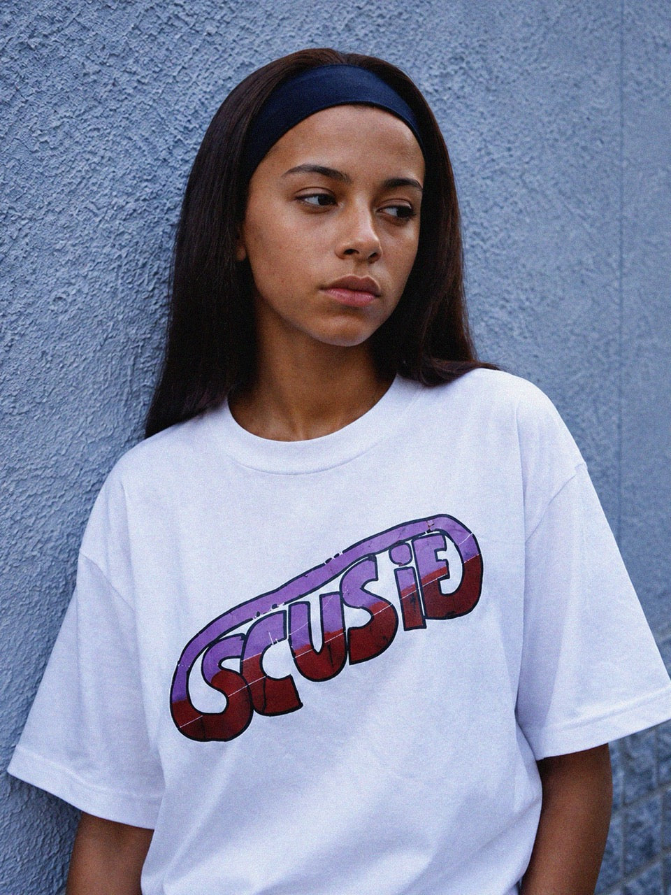 "SCUSIE" T-SHIRT