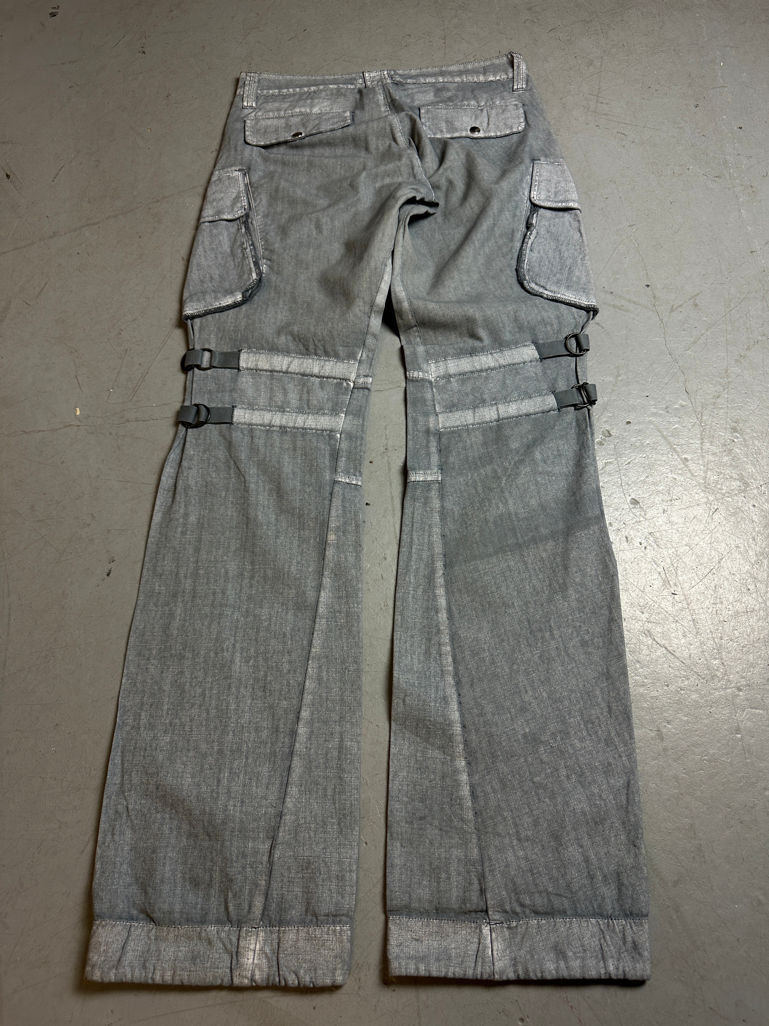 Productbild von Vintage Grey Waxed Cargo Pants S/M von hinten 