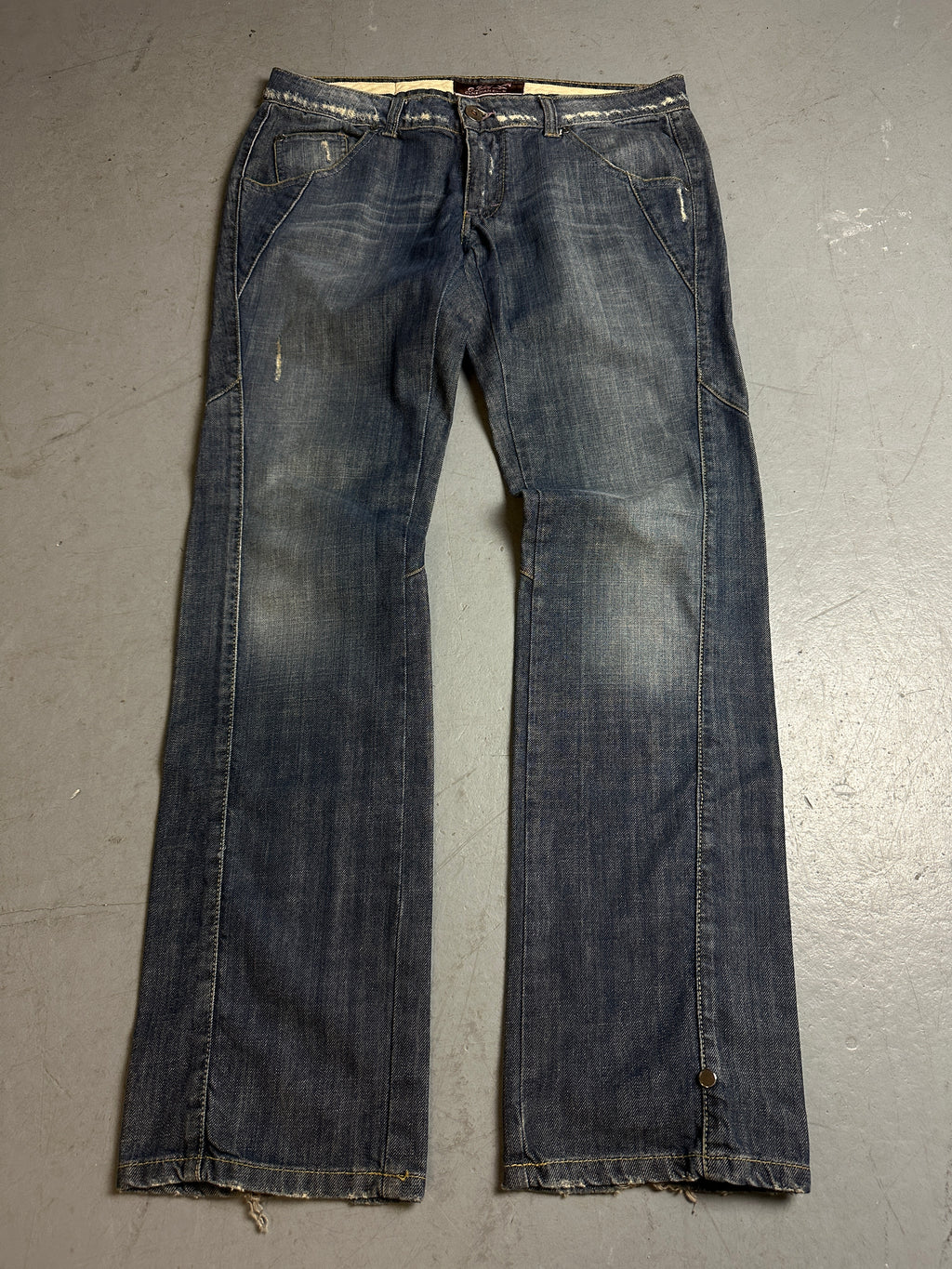 Productbild von Vintage Ripped Detail Denim M/L von vorne 