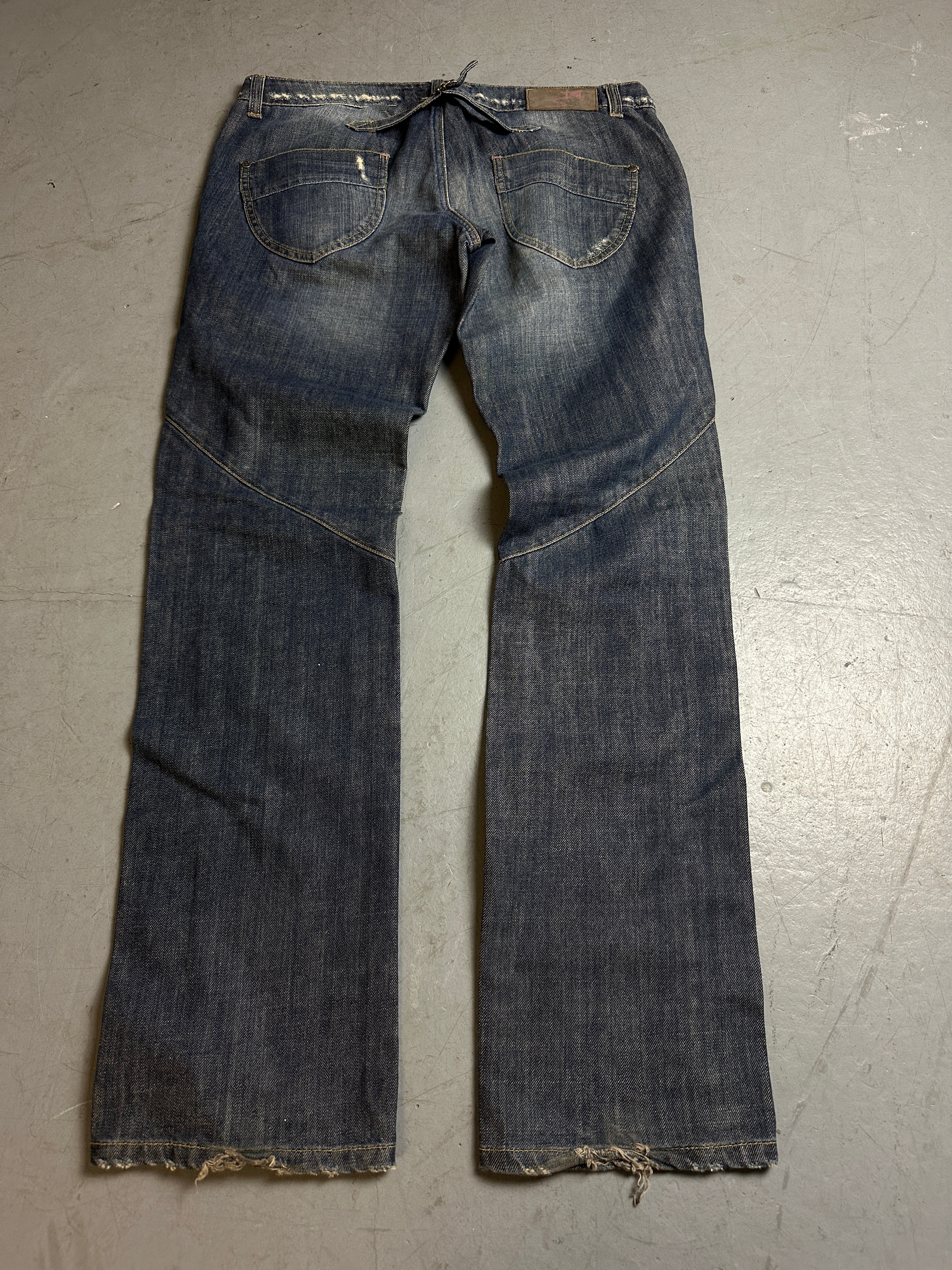 Productbild von Vintage Ripped Detail Denim M/L von hinten 