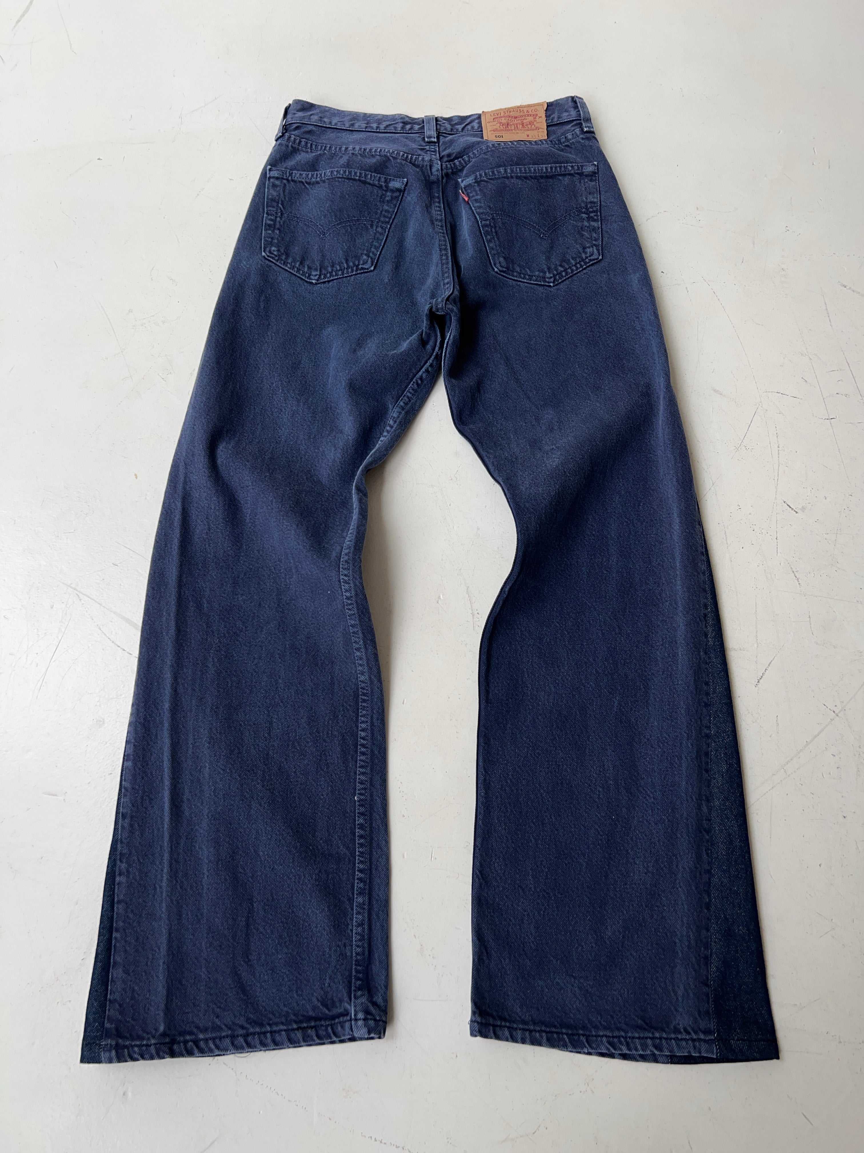 Vintage Levi's 501 Darkblue Reworked Bootcut Jeans (L)