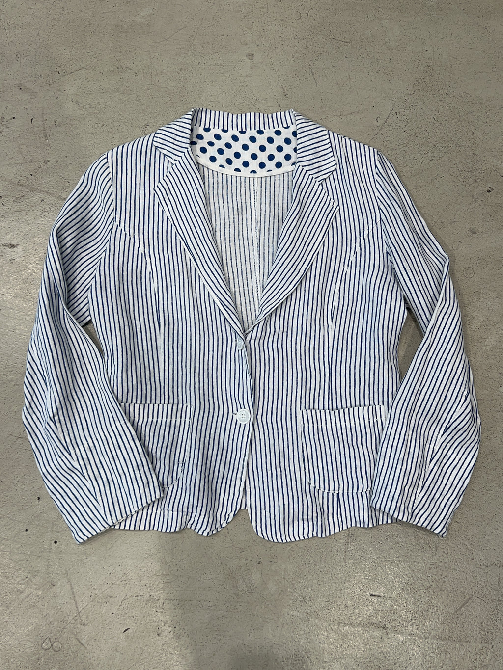 Vintage Striped Blazer für Damen. Y2K Second Hand 2000s Fashion.