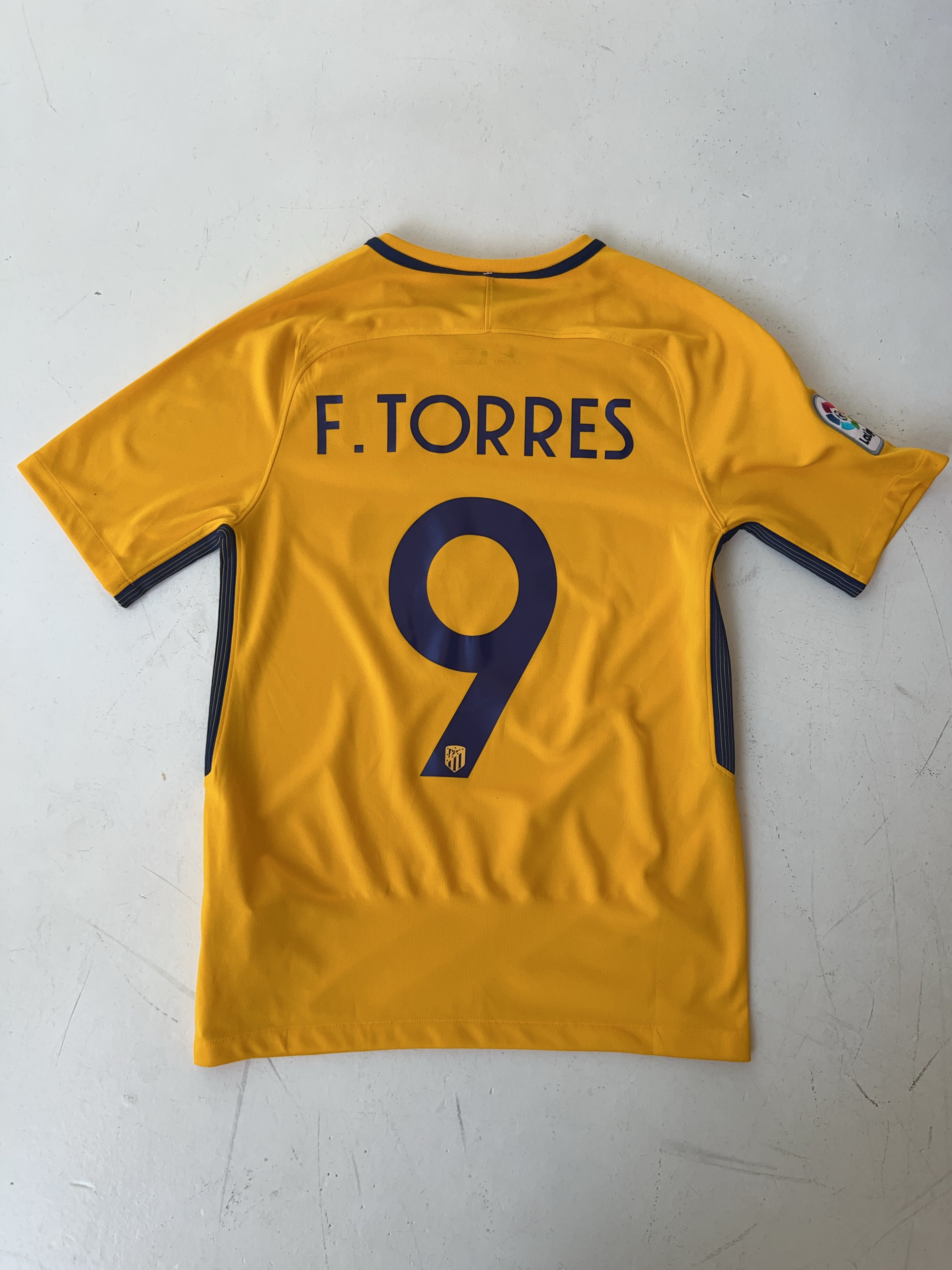 Vintage Nike Atlético Madrid 2017/18 F. Torres Away Jersey (S)